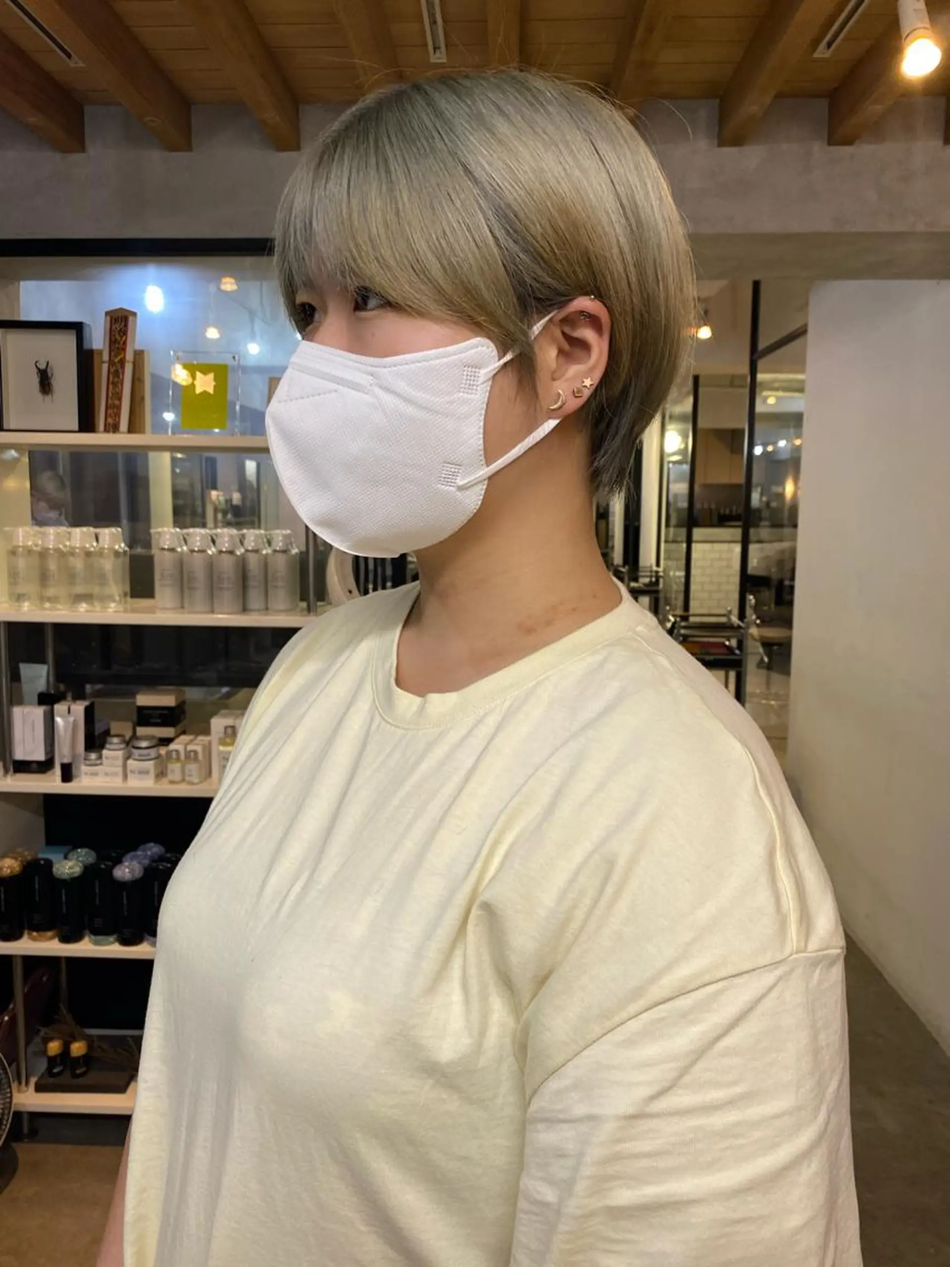 ショート 切りっぱなしボブ/ デザインカラー店長のヘアスタイル