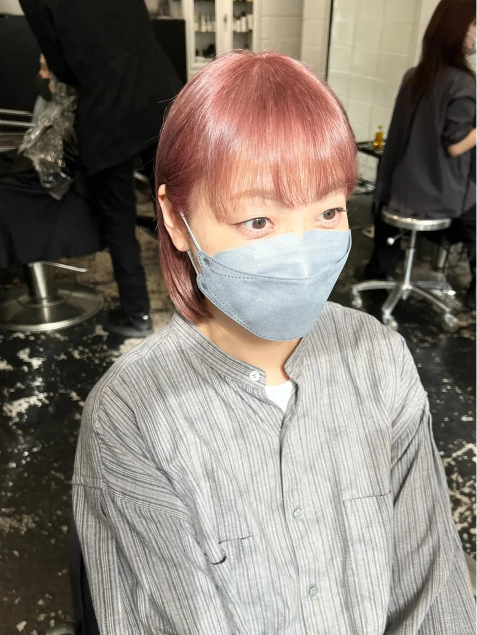 ショート カラー ヘアアレンジ 切りっぱなしボブ ベージュカラー ミルクティーベージュ ピンクカラー ピンクベージュ カット ヘアカラー トリートメント HARU//原宿🤍 リピート率NO.1のヘアスタイル