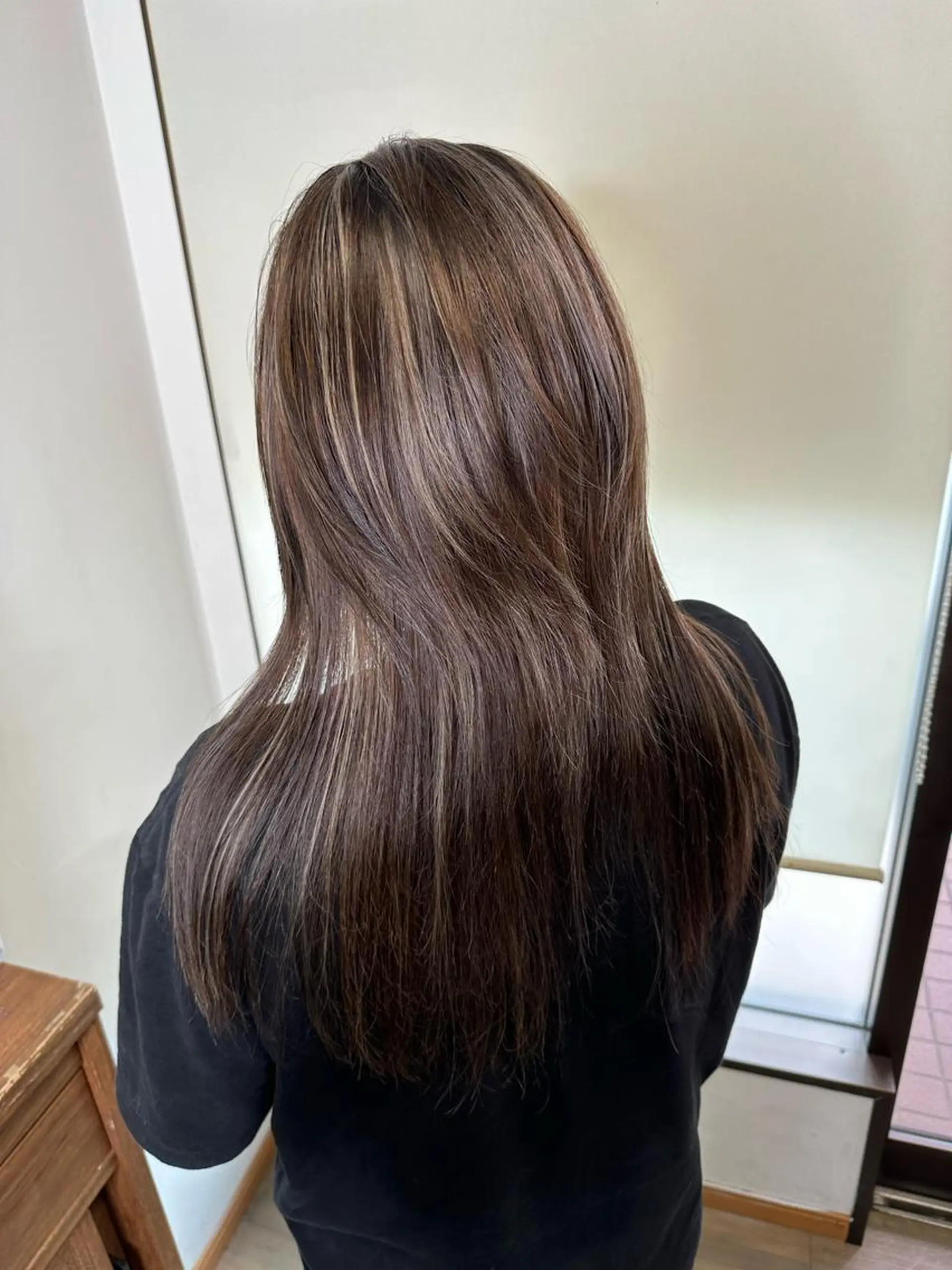 ミディアム カラー カット ヘアカラー トリートメント peg.hair所属・ブリーチカラー🫧 森　凪沙のヘアスタイル