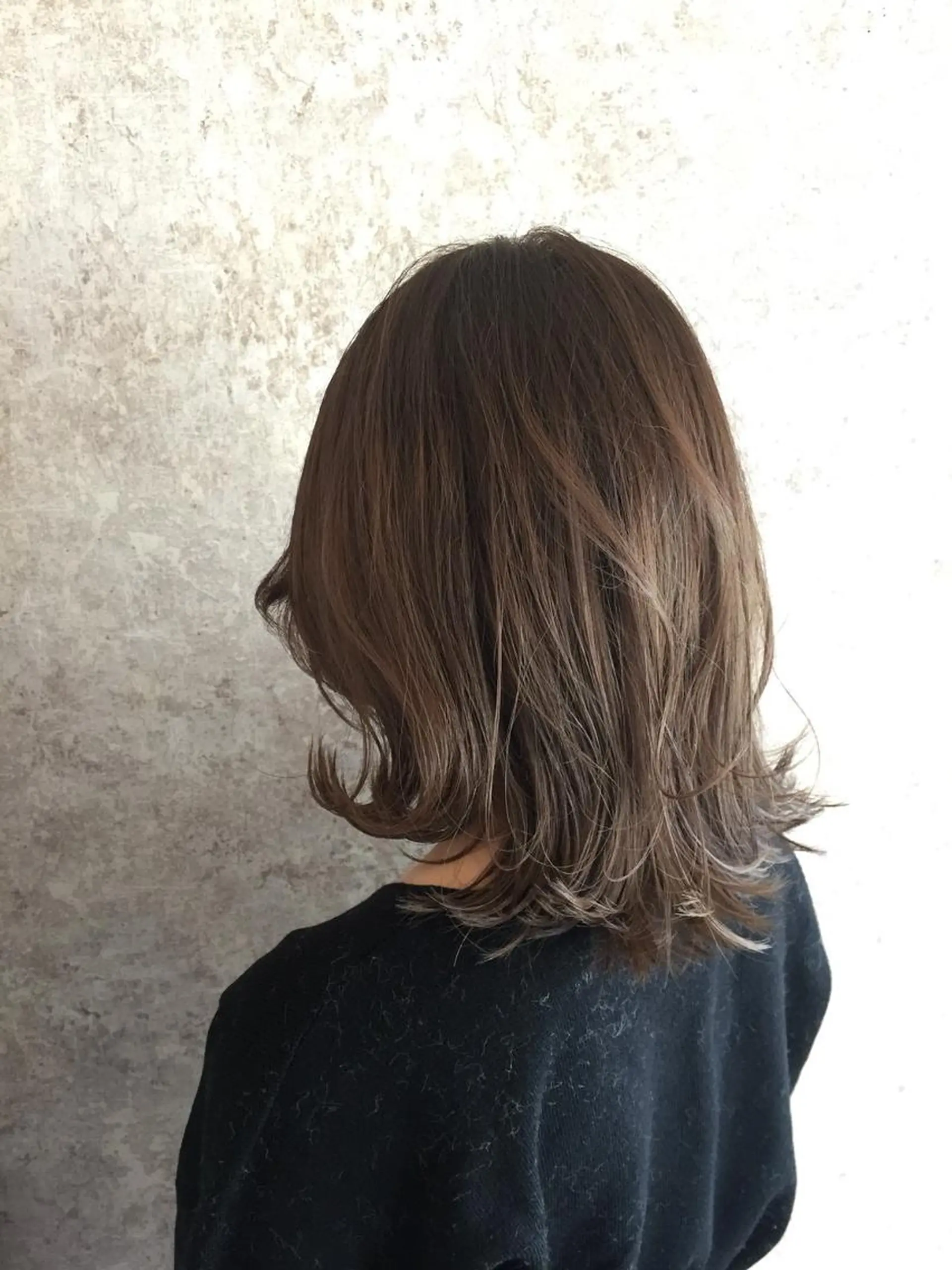 ミディアム カラー パーマ 小顔カット✨ 透明感カラー/村上のヘアスタイル