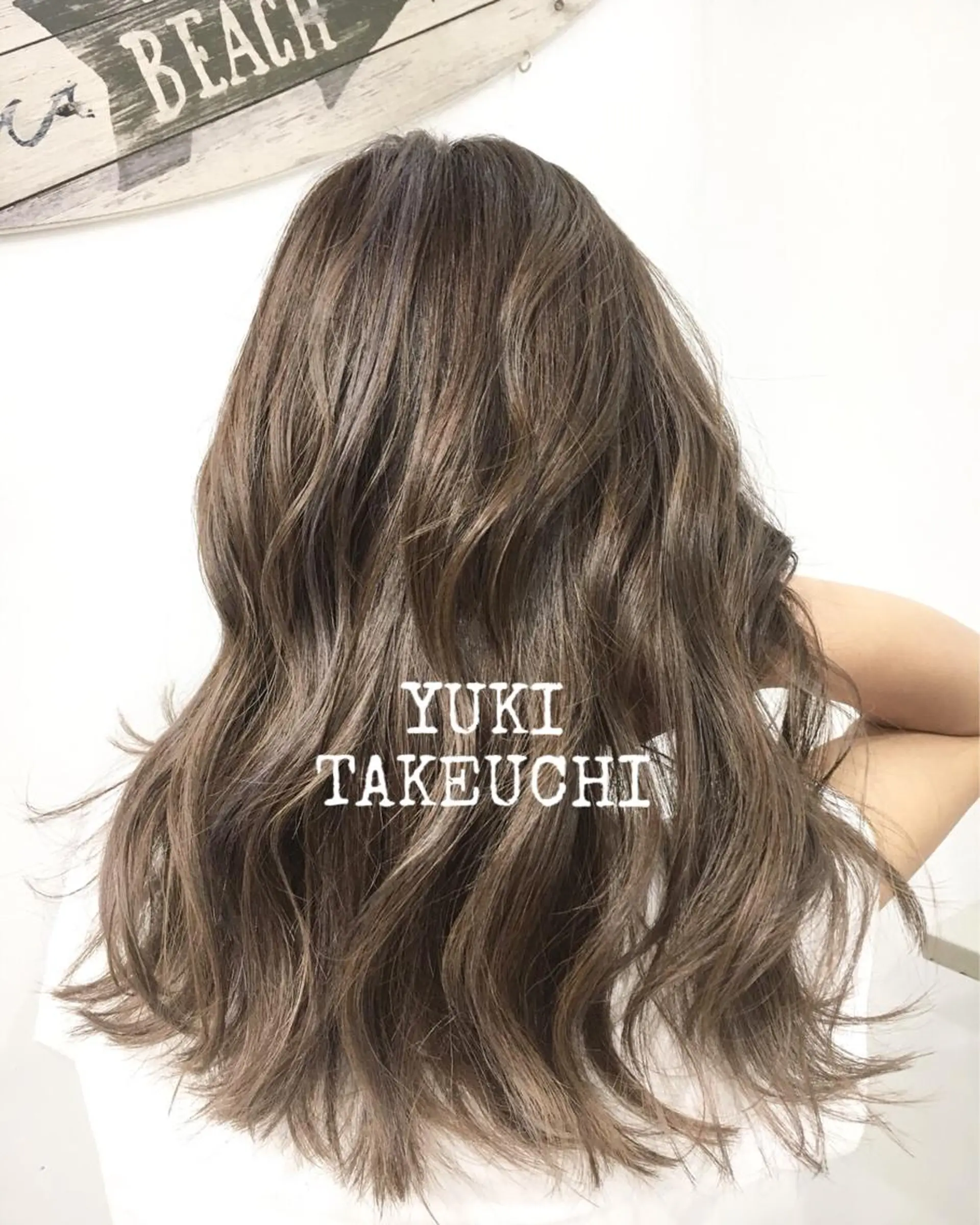 ミディアム カラー 武内 由貴のヘアスタイル