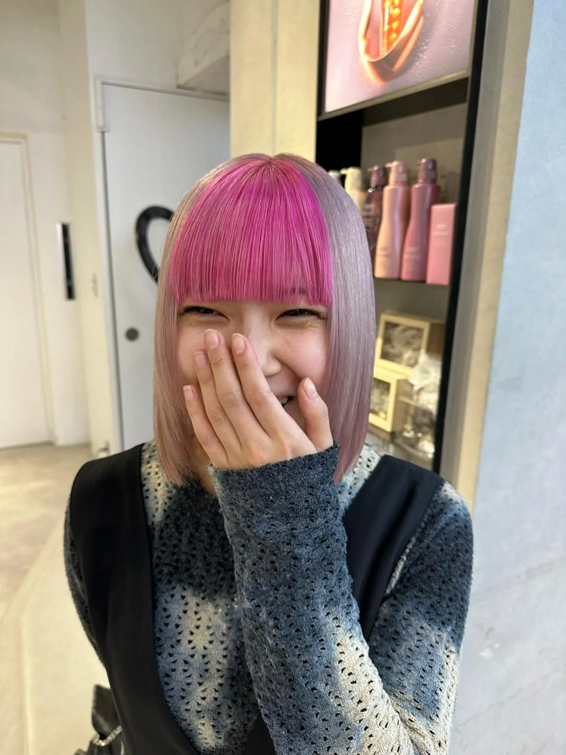 ミディアム カラー ヘアアレンジ ハイトーン特化 pepe🎀のヘアスタイル