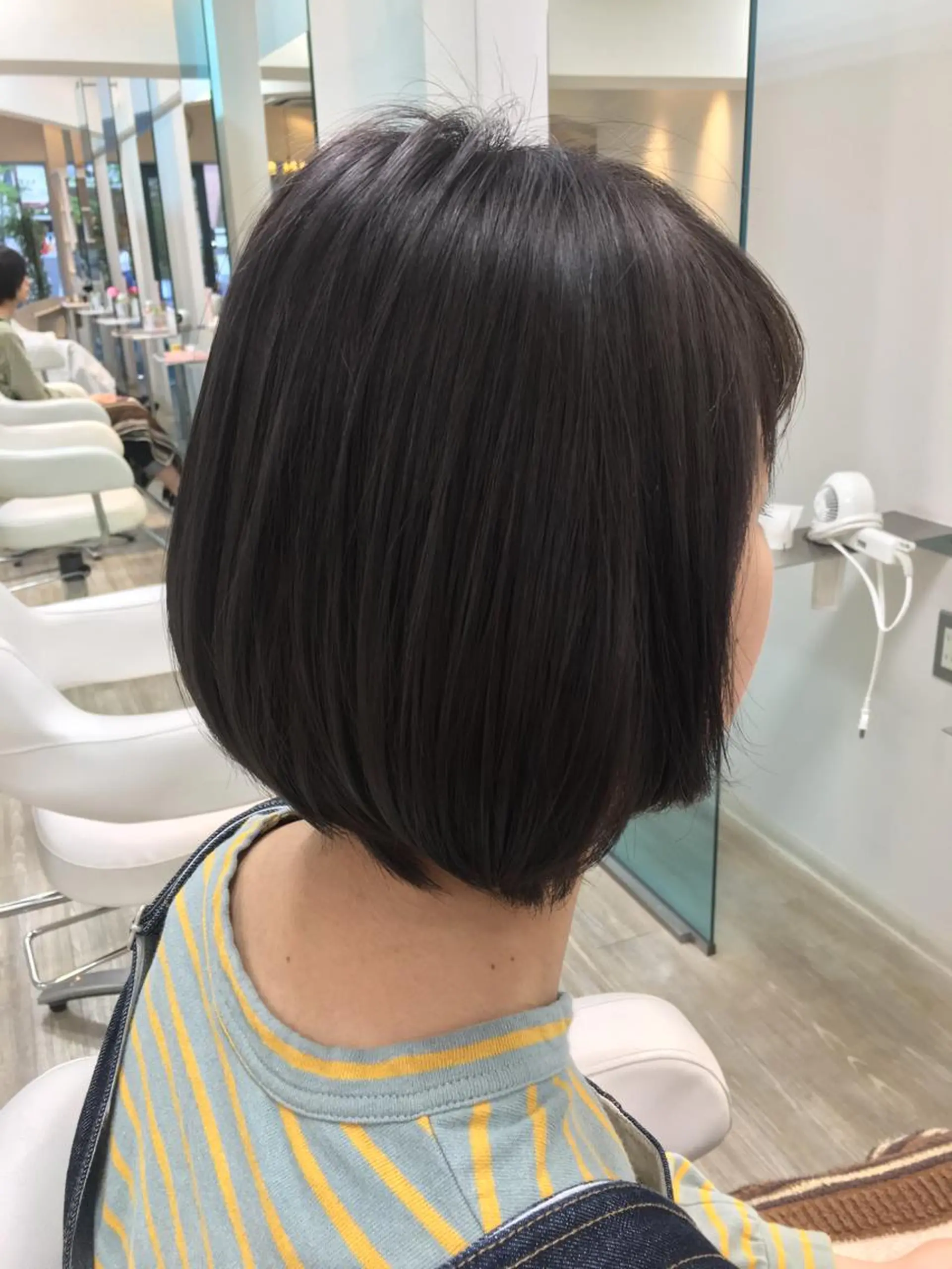 ショート カラー ブリーチ 透明感カラー ヘアカラー トリートメント ヘッドスパ NATSUKI💟 EARTH二俣川のヘアスタイル