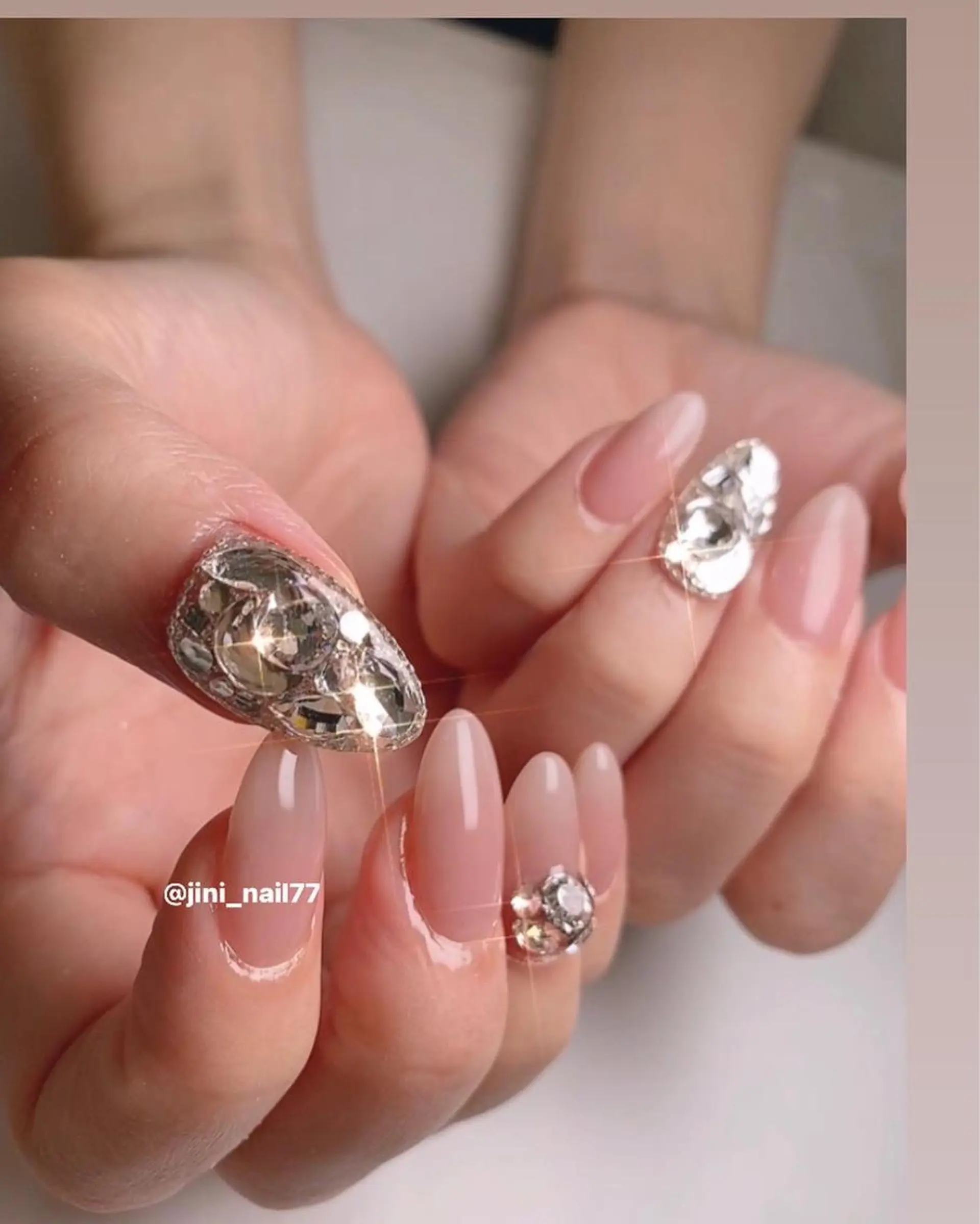 ネイル JINI NAIL所属・ジニ ネイルのネイルデザイン