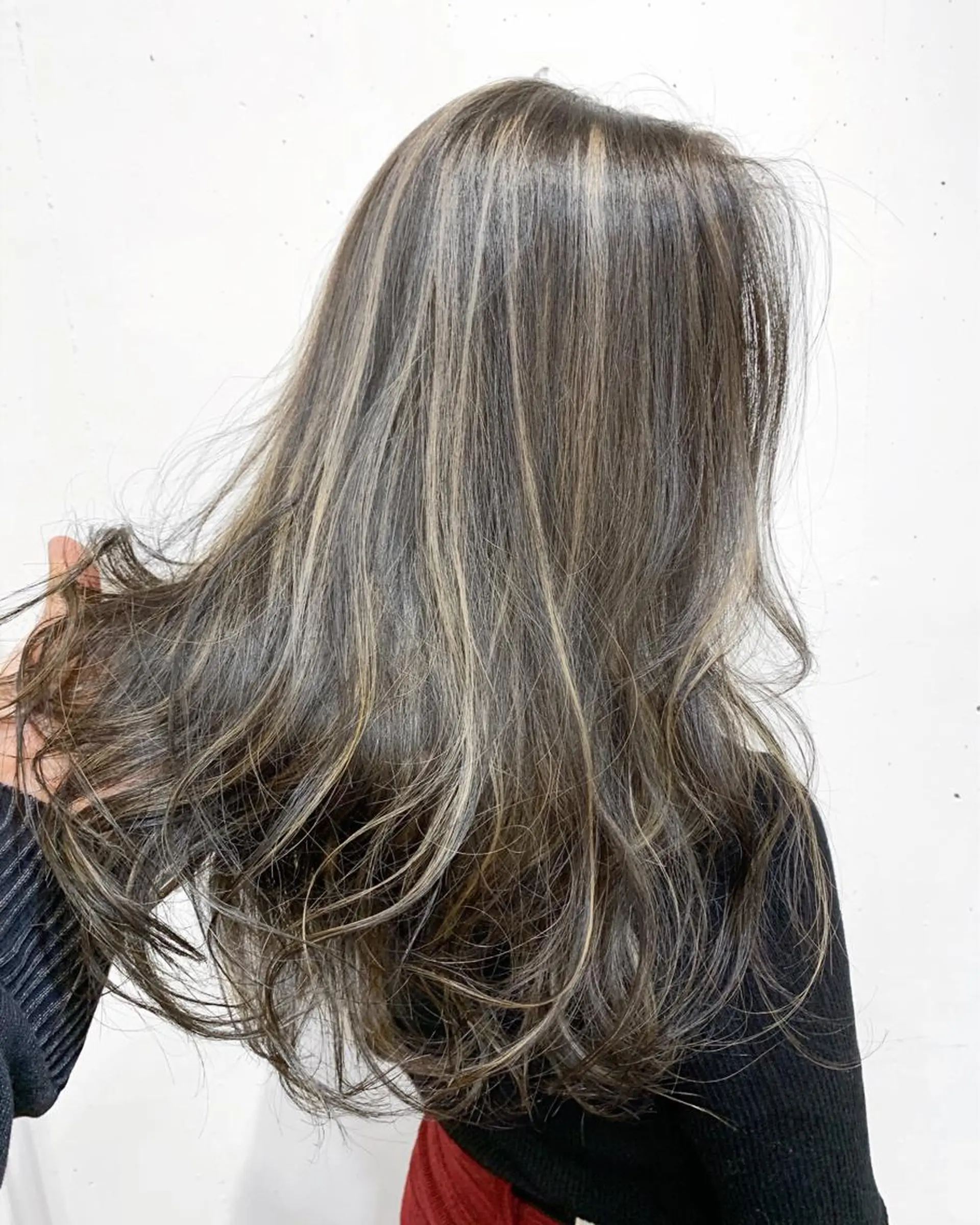 ロング カラー アッシュ ベージュカラー ハイライトカラー ハイライト カット ヘアカラー トリートメント ヘッドスパ 🌿海外Style・ KOHEIのヘアスタイル