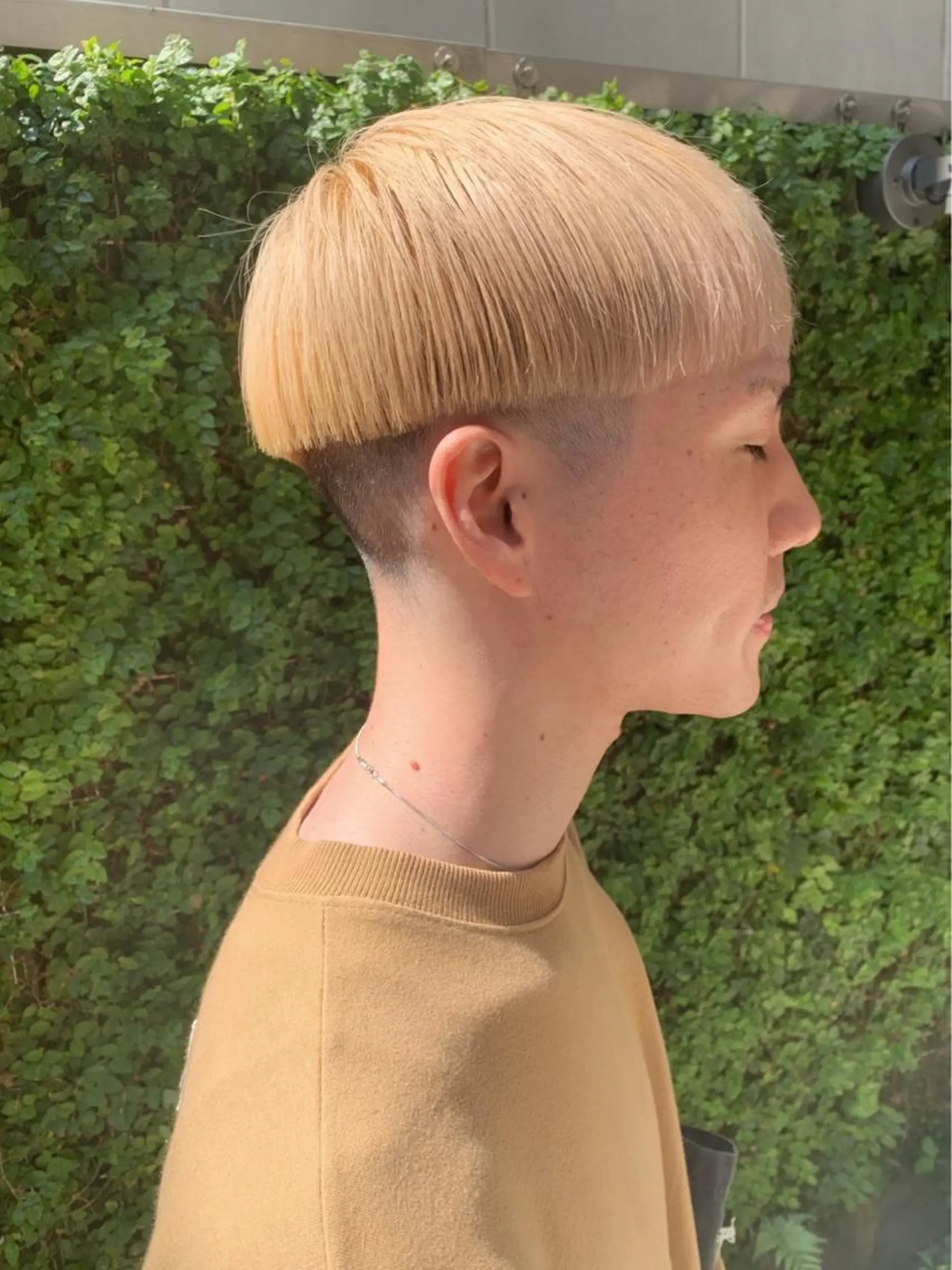 ショート カラー メンズ メンズブリーチ ブリーチ ブロンド ヘアカラー LITTLE _KATOのヘアスタイル