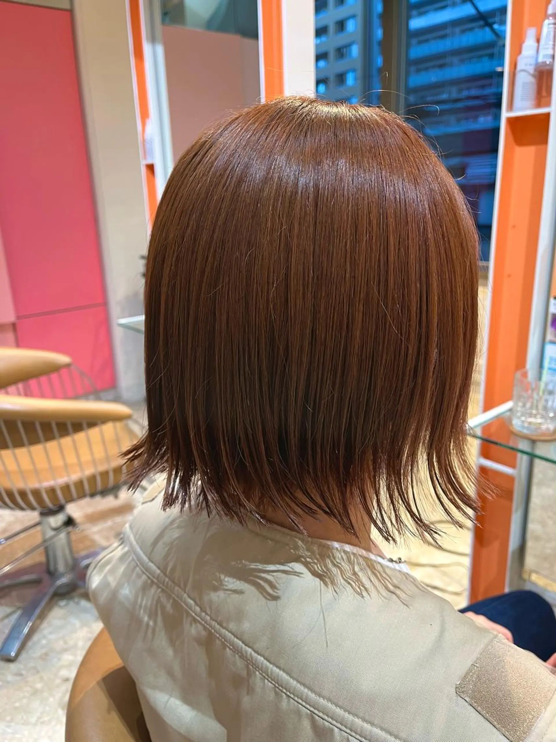 ミディアム カラー ピンクカラー カット ヘアカラー うしだ かおるのヘアスタイル