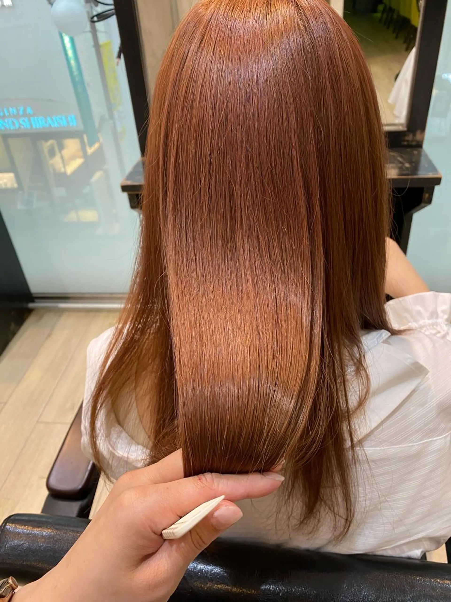 ロング ピンクブラウン 髪質改善 トリートメント 大上 真奈未のヘアスタイル