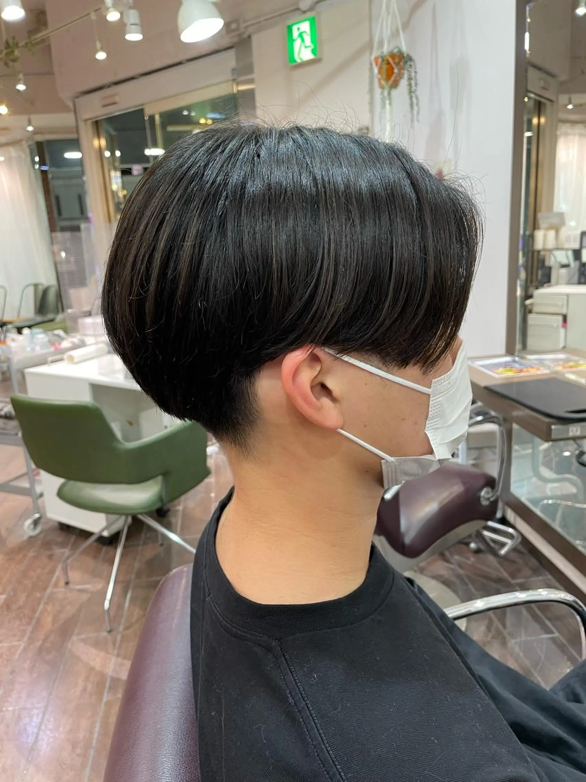 ショート パーマ メンズ センターパート レディースカット いからしゆうたのヘアスタイル