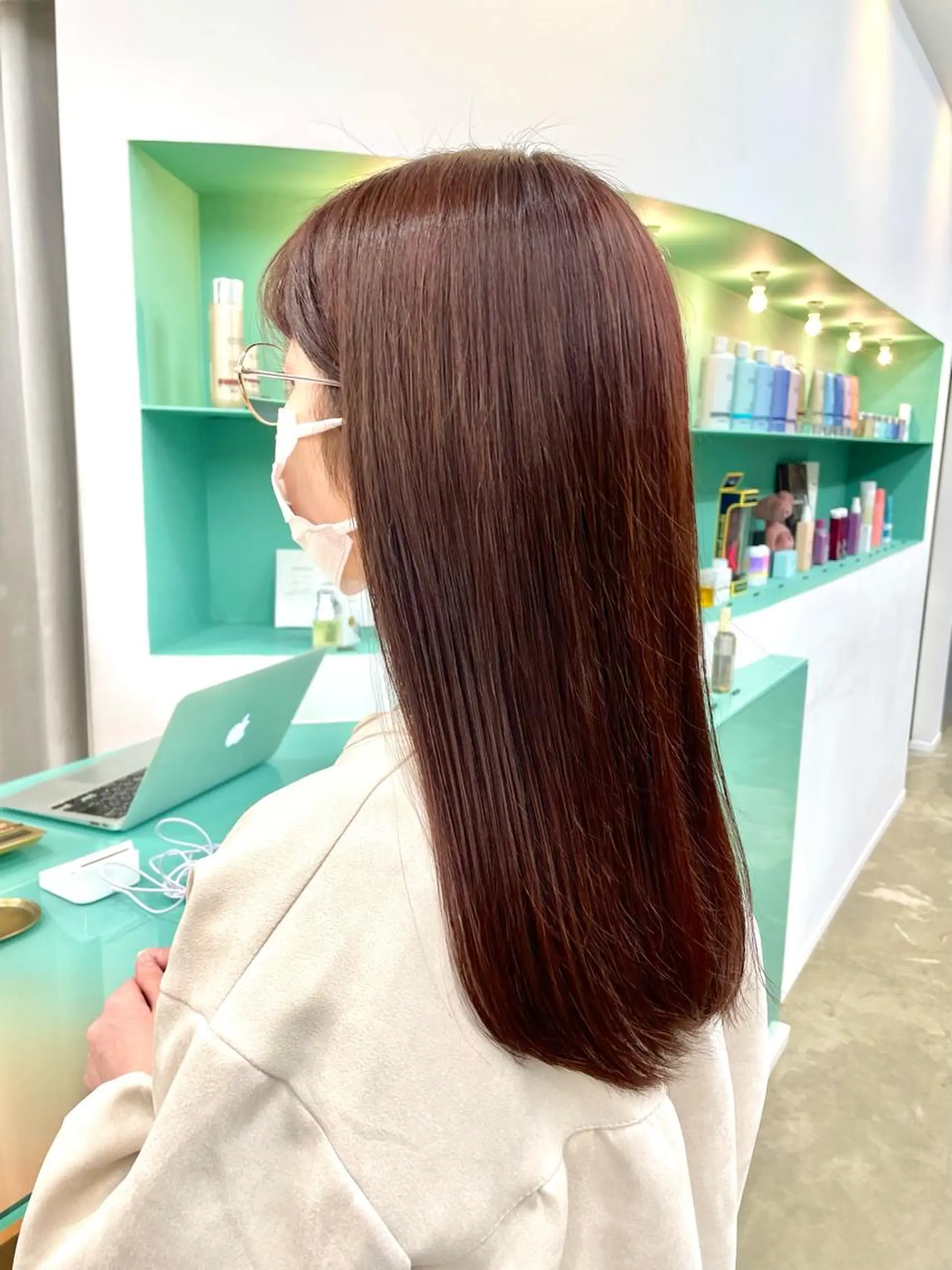 ロング レッドブラウン pole所属・【pole】 minaのヘアスタイル