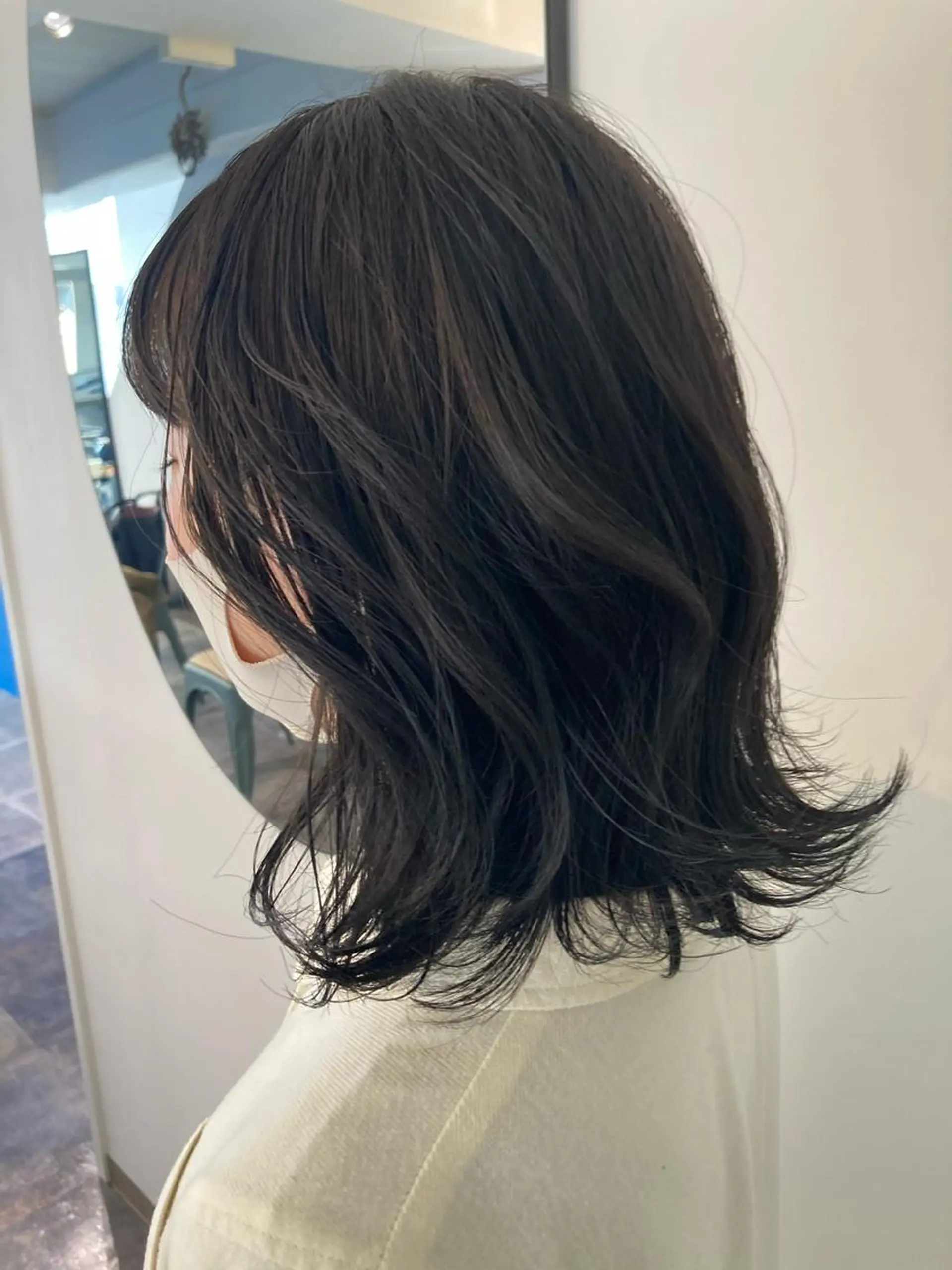 ミディアム 佐伯 和佳のヘアスタイル
