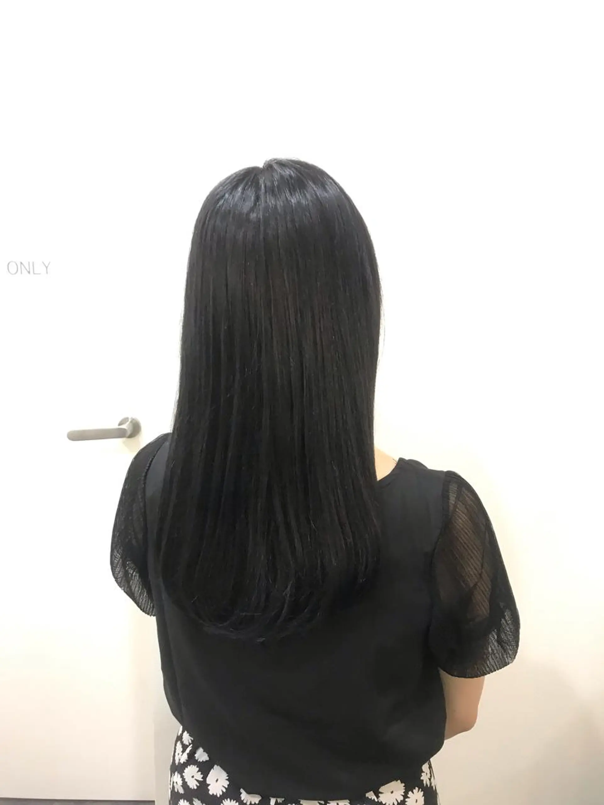 セミロング BLANCO所属・杉浦 里奈のヘアスタイル