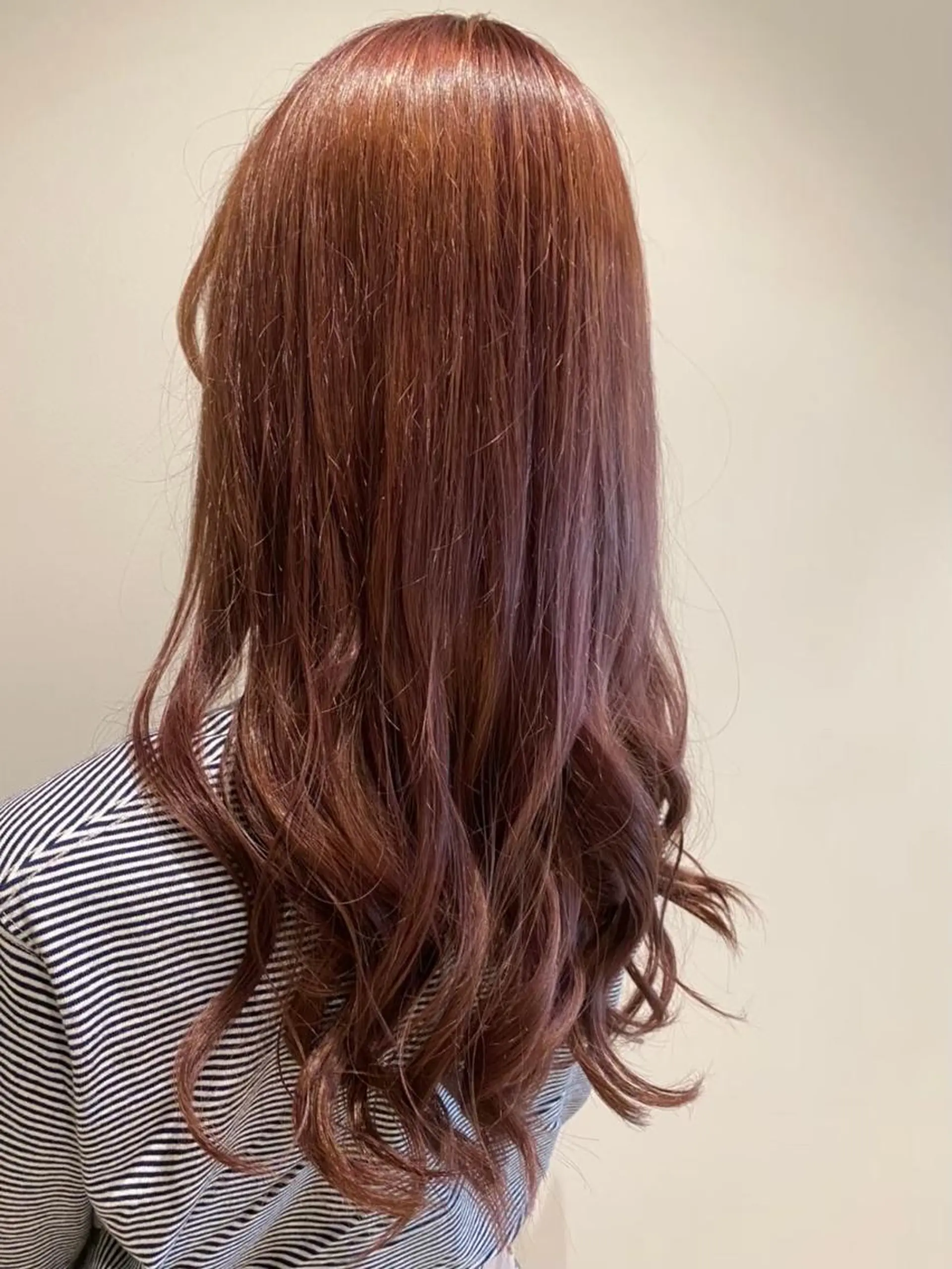 ロング カラー ベージュカラー イルミナカラー ピンクカラー ピンクベージュ 🌹艶髪カラー🌹 津田晴加【西荻窪】のヘアスタイル