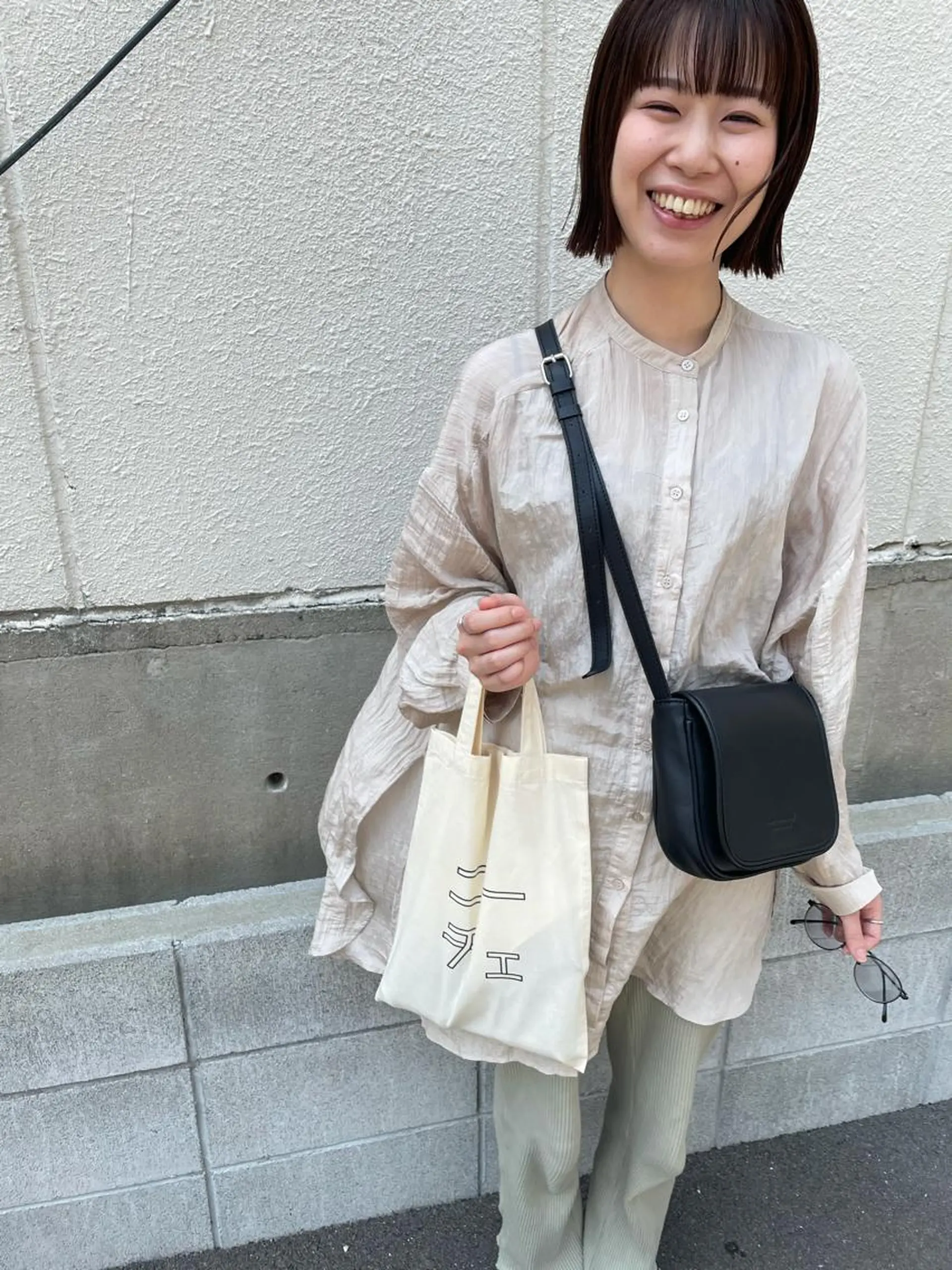 ミディアム カット ヘアカラー 縮毛矯正 トリートメント さの あやねのヘアスタイル