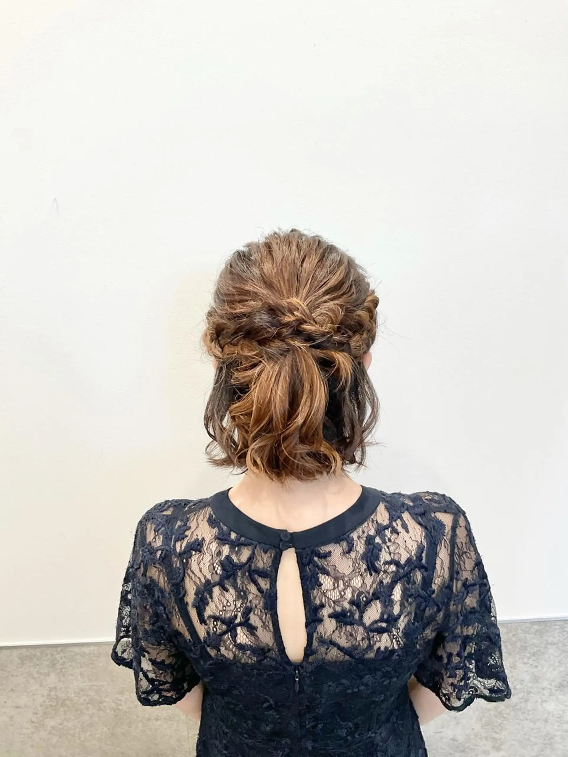 ショート ヘアアレンジ ハーフアップ ボブ ヘアセット go today shaire salon 本店所属・yoshi ☆のヘアスタイル