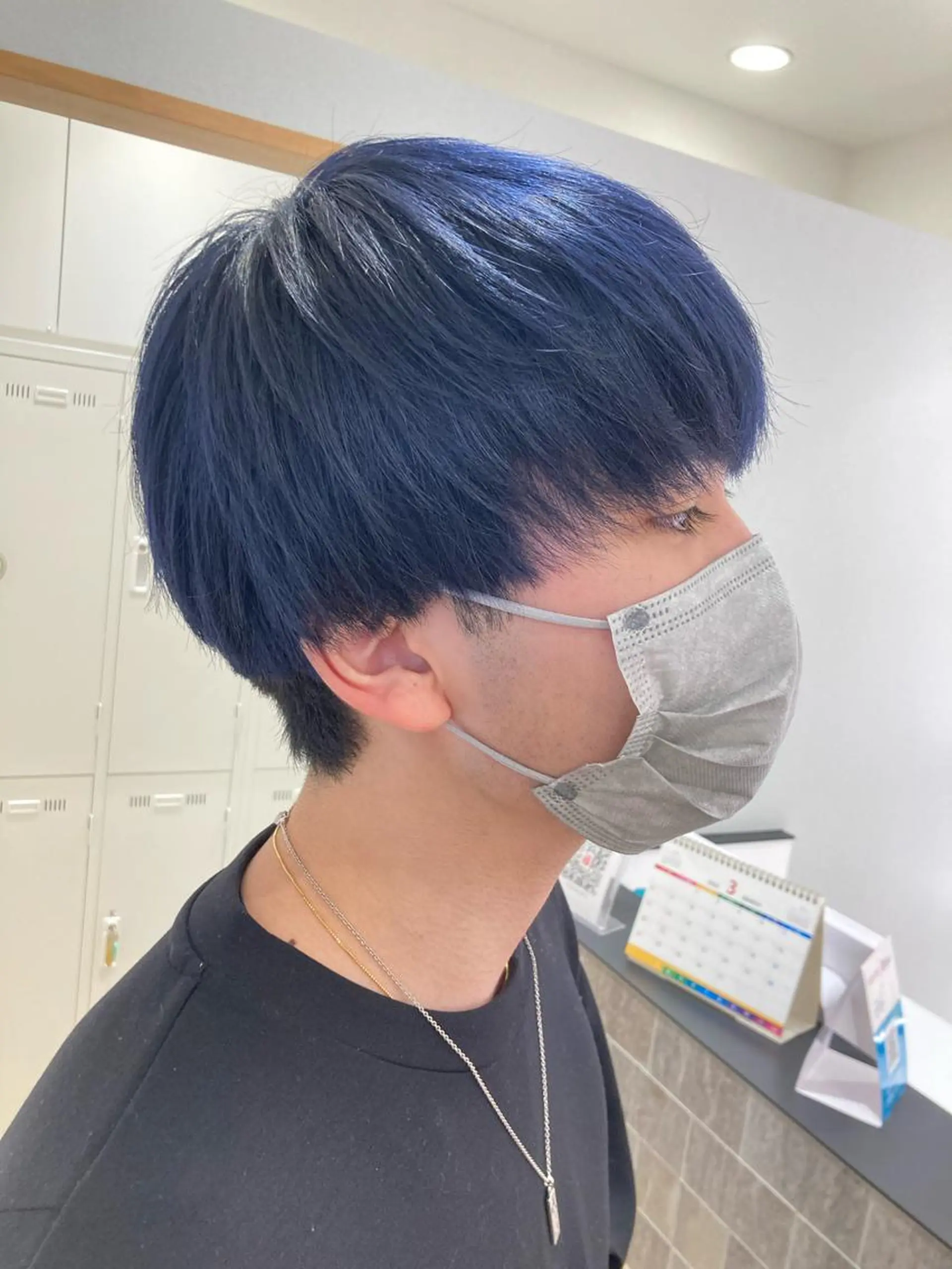 カラー メンズ ブルーカラー 野村 さなみ✨ぱっつんボブのヘアスタイル