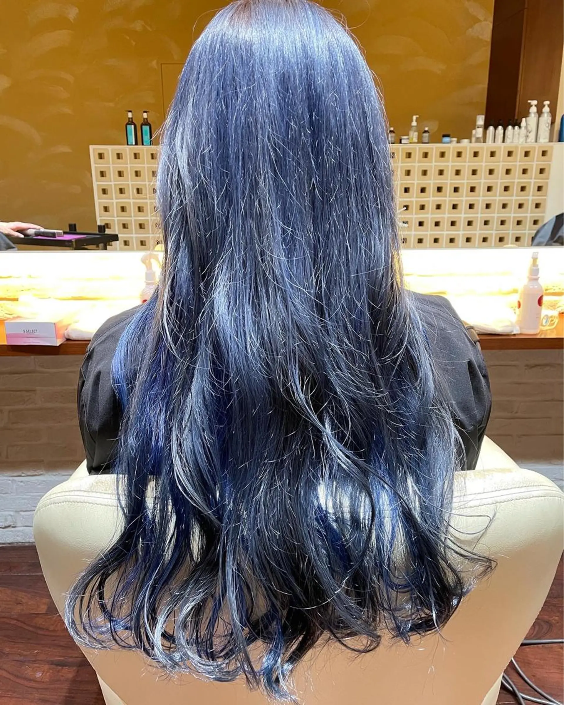 ロング カラー ブルーカラー CoCooN 店長 さのえみのヘアスタイル