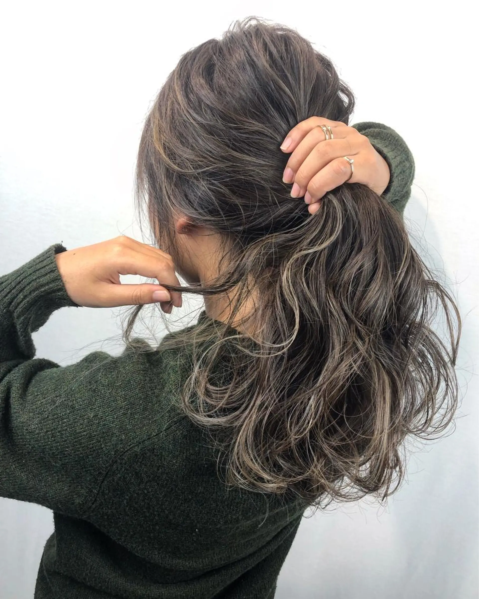 ロング カラー ハイライトカラー ハイライト ヘアカラー 2nd所属・🤍2nd🤍田所 美希のヘアスタイル