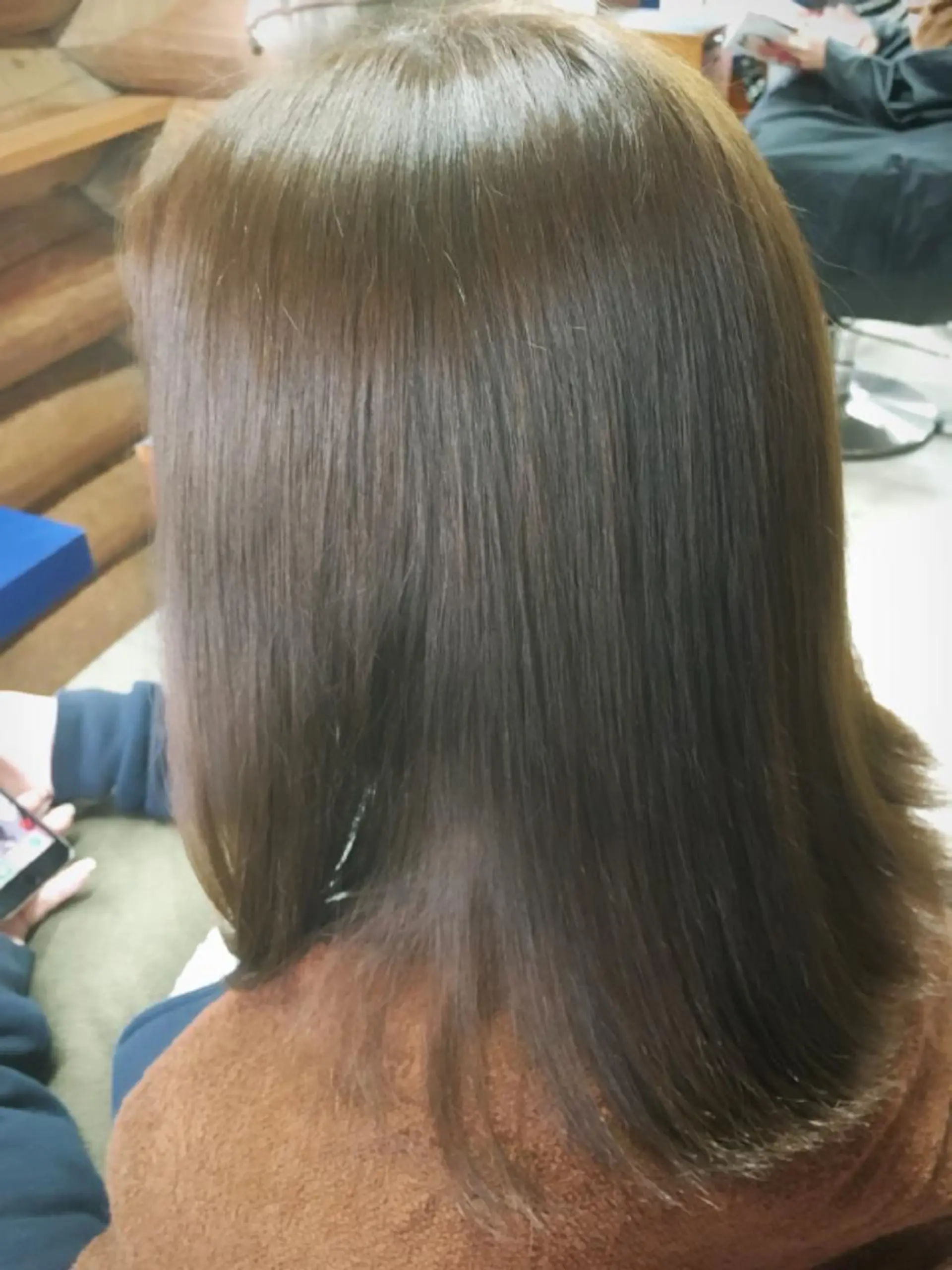 カラー アッシュ アッシュブラウン ブラウンカラー 綿松 彩乃のヘアスタイル