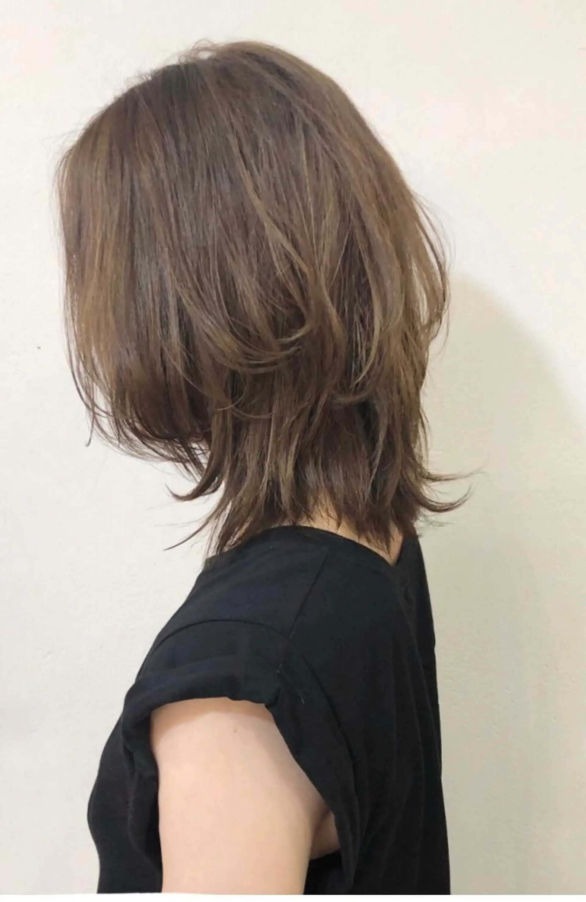 カラー 濱川 佳奈のヘアスタイル