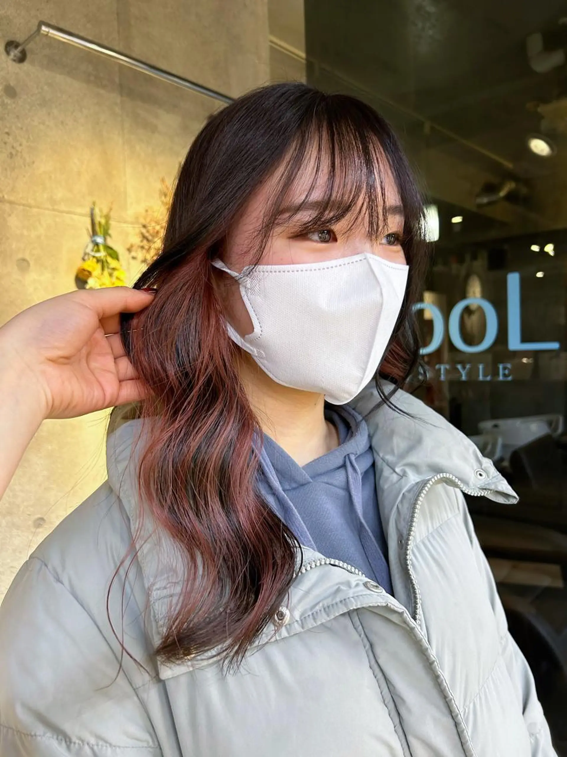 ロング カラー デザインカラー イヤリングカラー カット ヘアカラー トリートメント デザインカラー/ kanae🌱のヘアスタイル