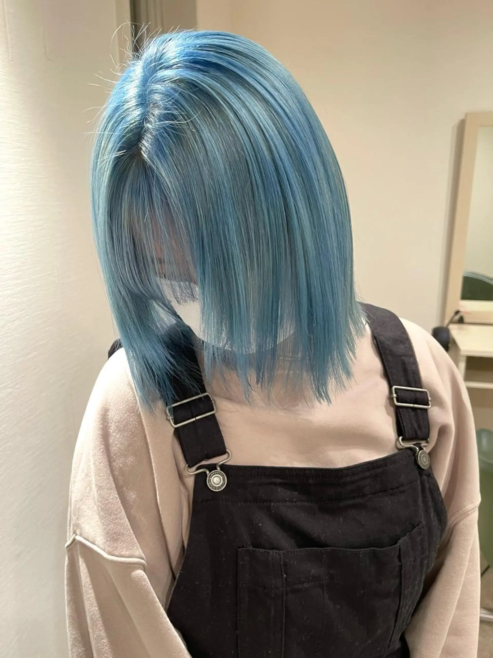 ショート カラー 清水 亮太／赤み消しカラーのヘアスタイル