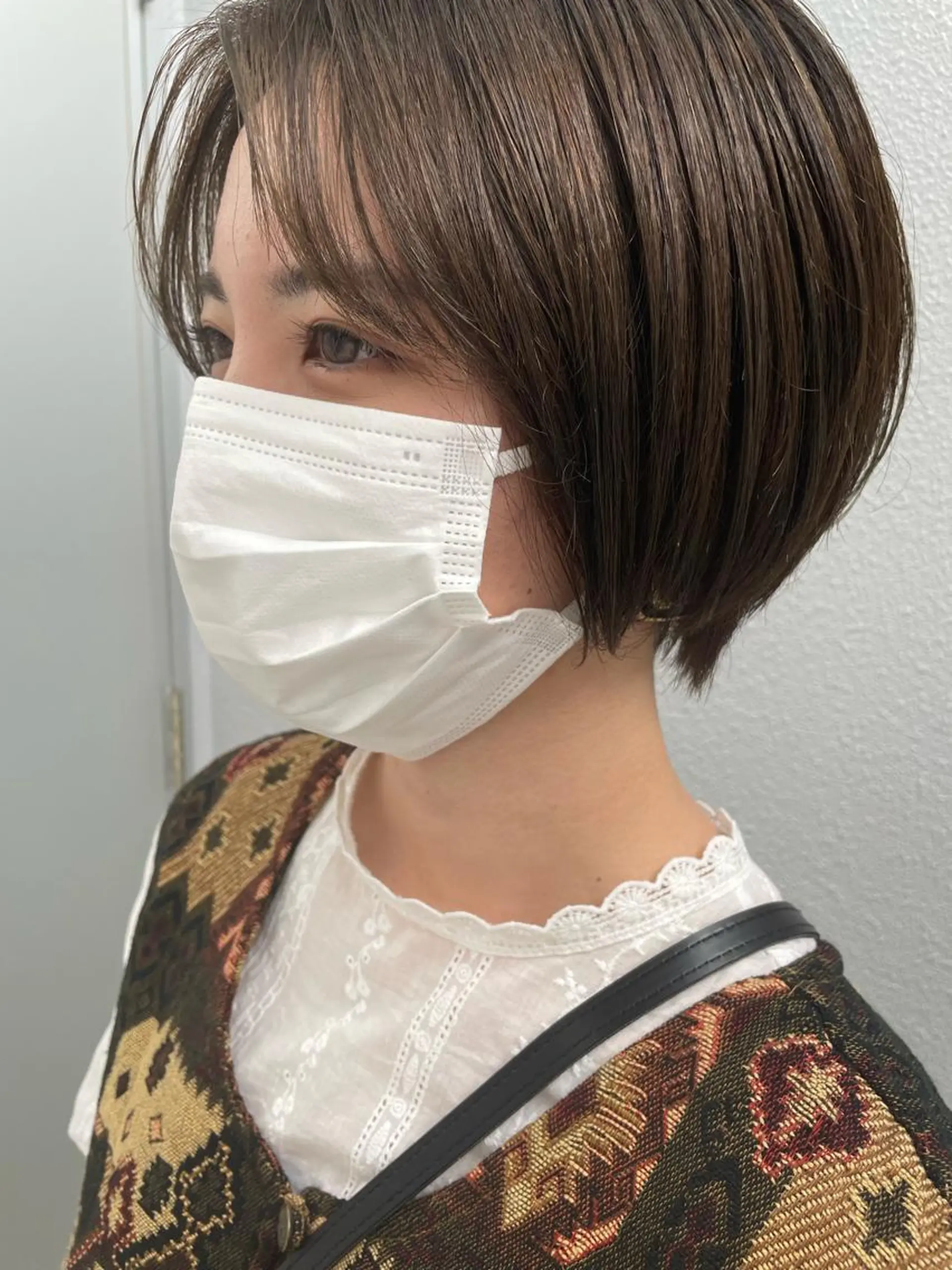 ショート 切りっぱなしボブ ショートボブ 丸みショート ミストバング ボブ カット 縮毛矯正 トリートメント C’LD hair  produce /シールドヘア所属・モテ髪/ボブ/ショー ト/アダチフウトのヘアスタイル