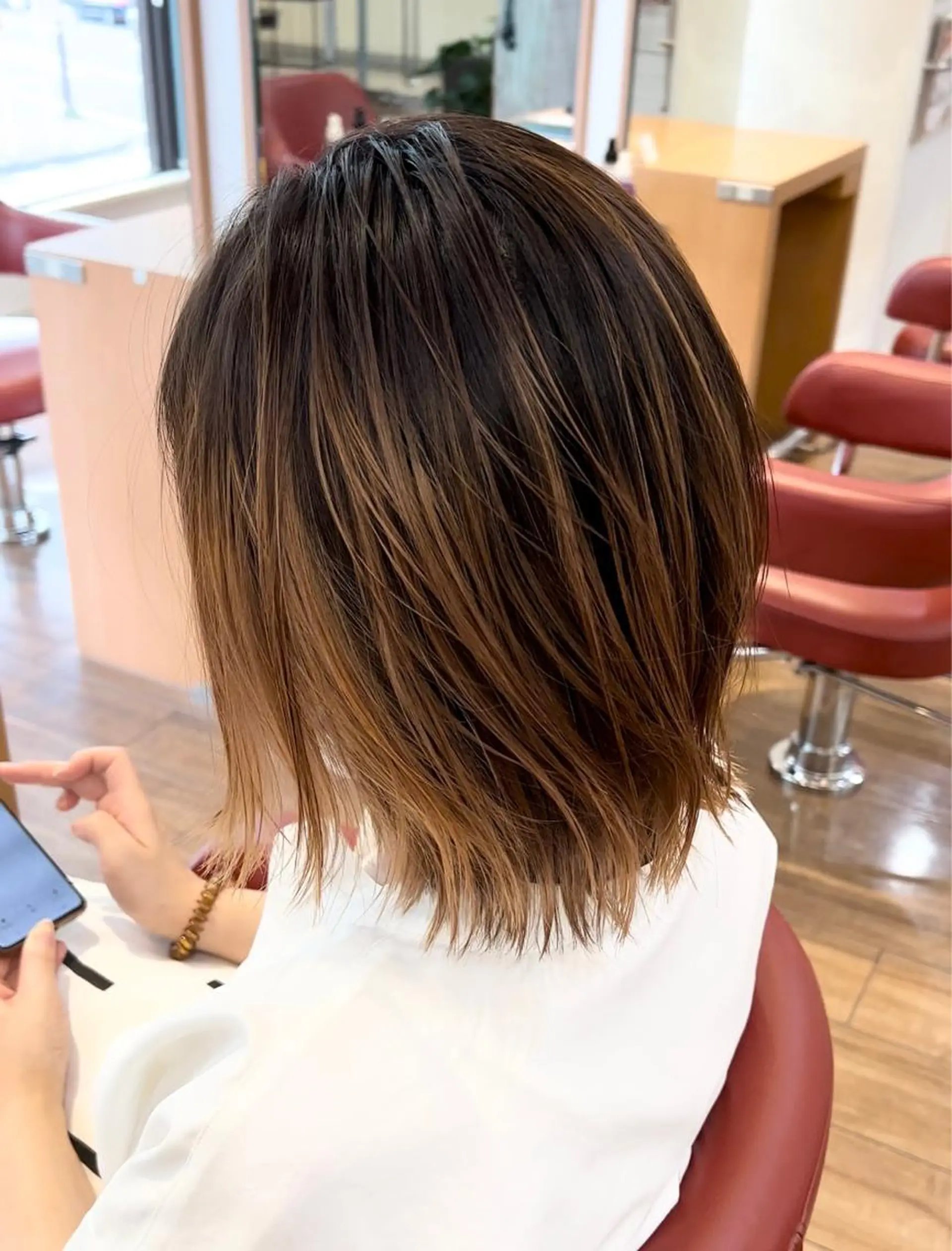 ミディアム 脱白髪染め専門　清水 和馬のヘアスタイル