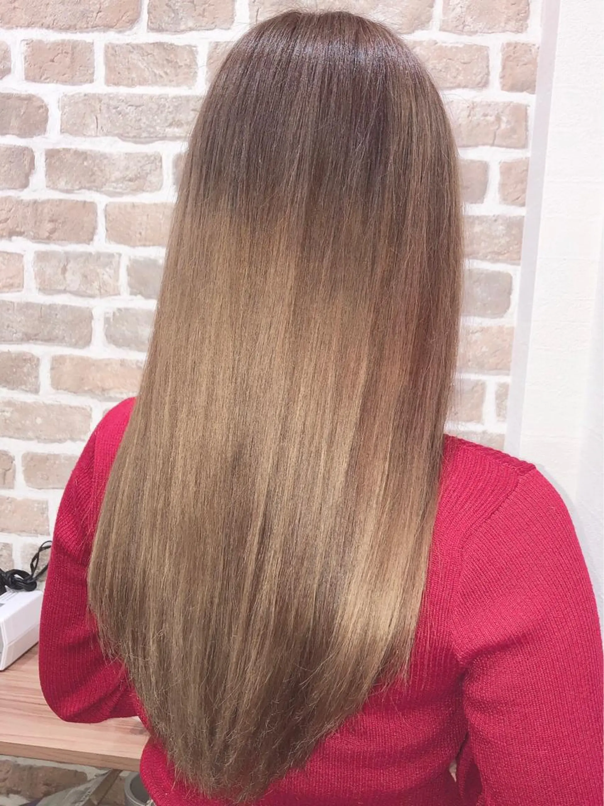 ロング カラー ベージュカラー ブロンド ブロンドベージュ 外国人風カラー ヘアカラー トリートメント Lia所属・縮毛矯正の達人 ☆　松本のヘアスタイル