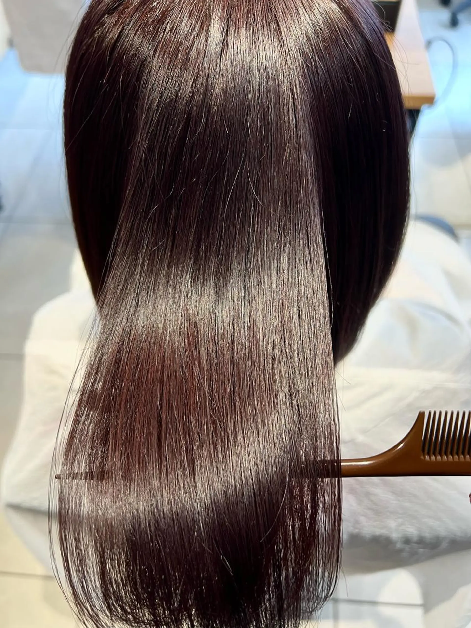 ミディアム 糟谷 慈英のヘアスタイル