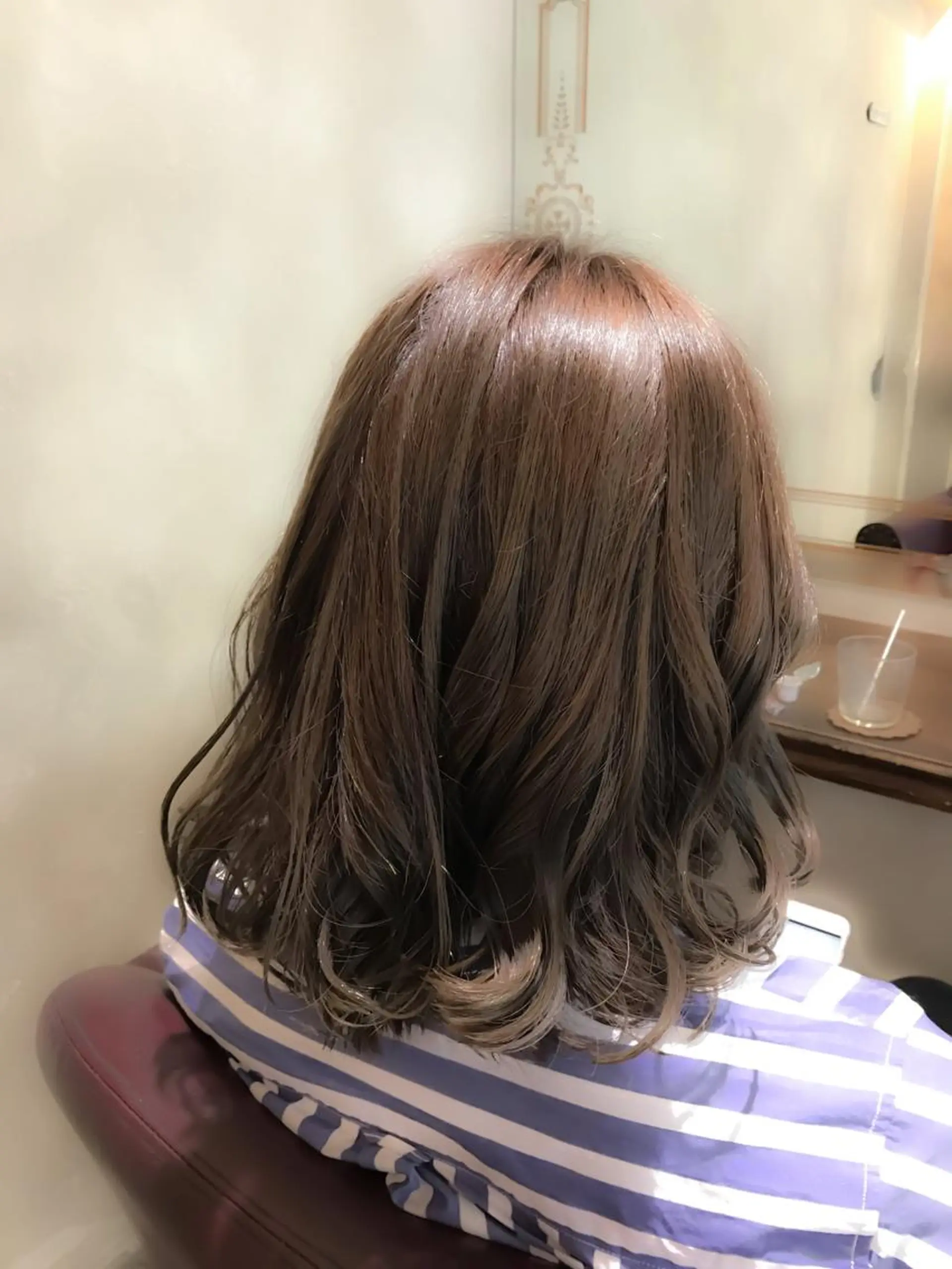 ミディアム カラー パーマ ヘアアレンジ アッシュ ベージュカラー ハイライトカラー ハイライト 🌈髪質改善💕 縮毛矯正✨青木まで✨のヘアスタイル
