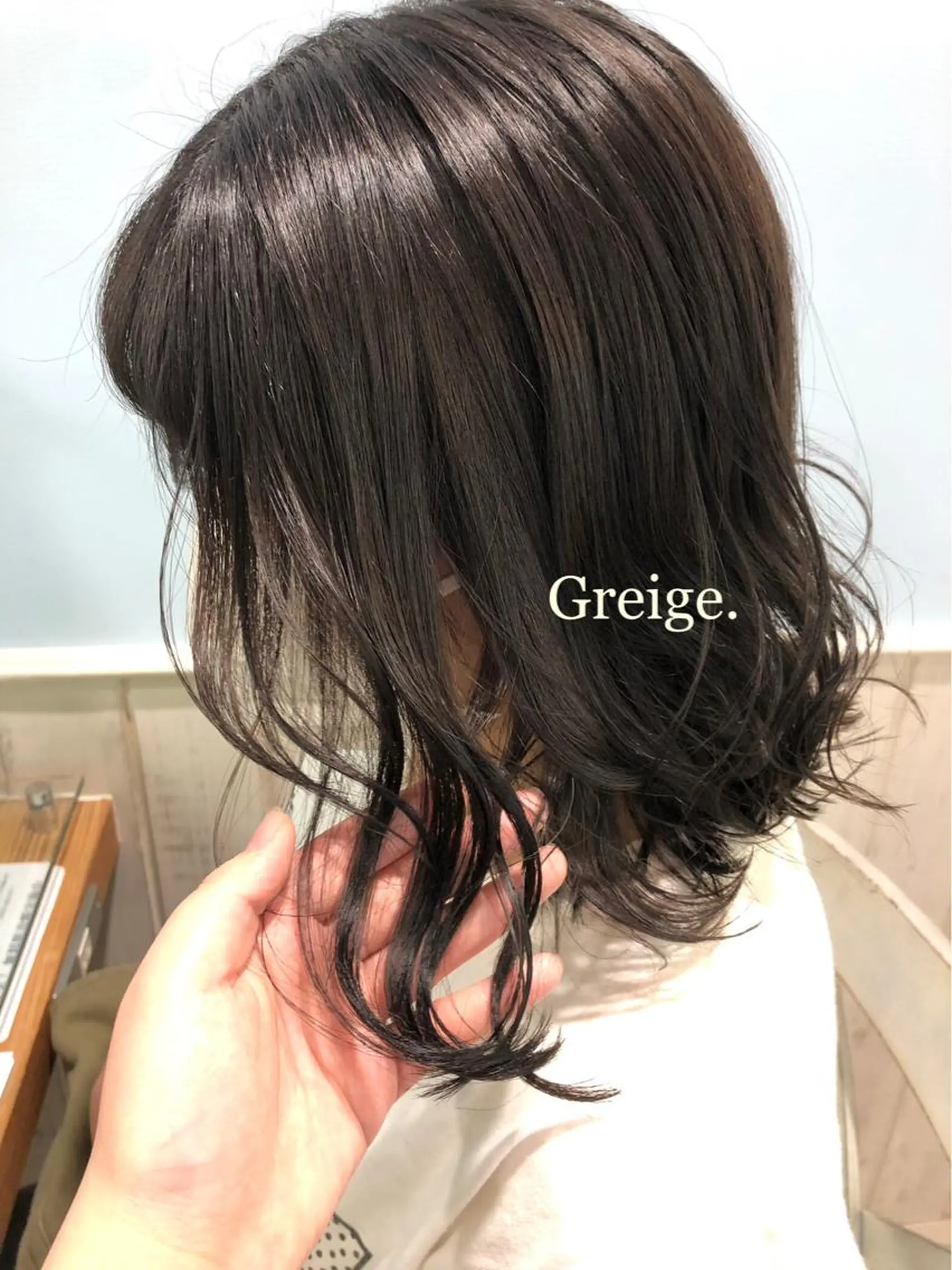 ミディアム カラー 透明感カラー シルバー 柔らかカラー🫧🌱 ナナコのヘアスタイル