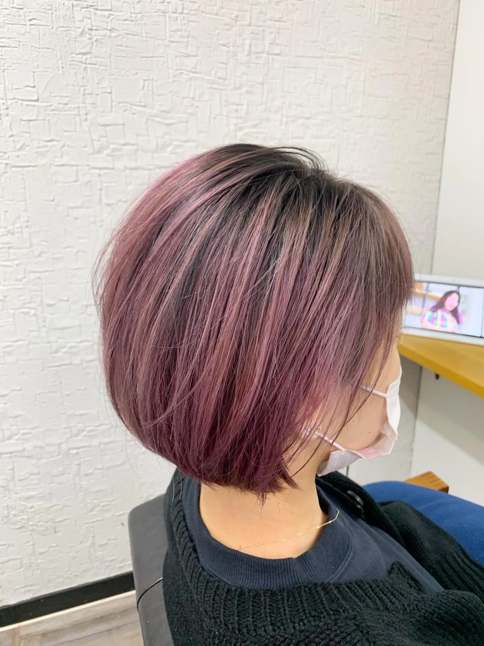 ショート ヘアカラー 須佐 勝也のヘアスタイル