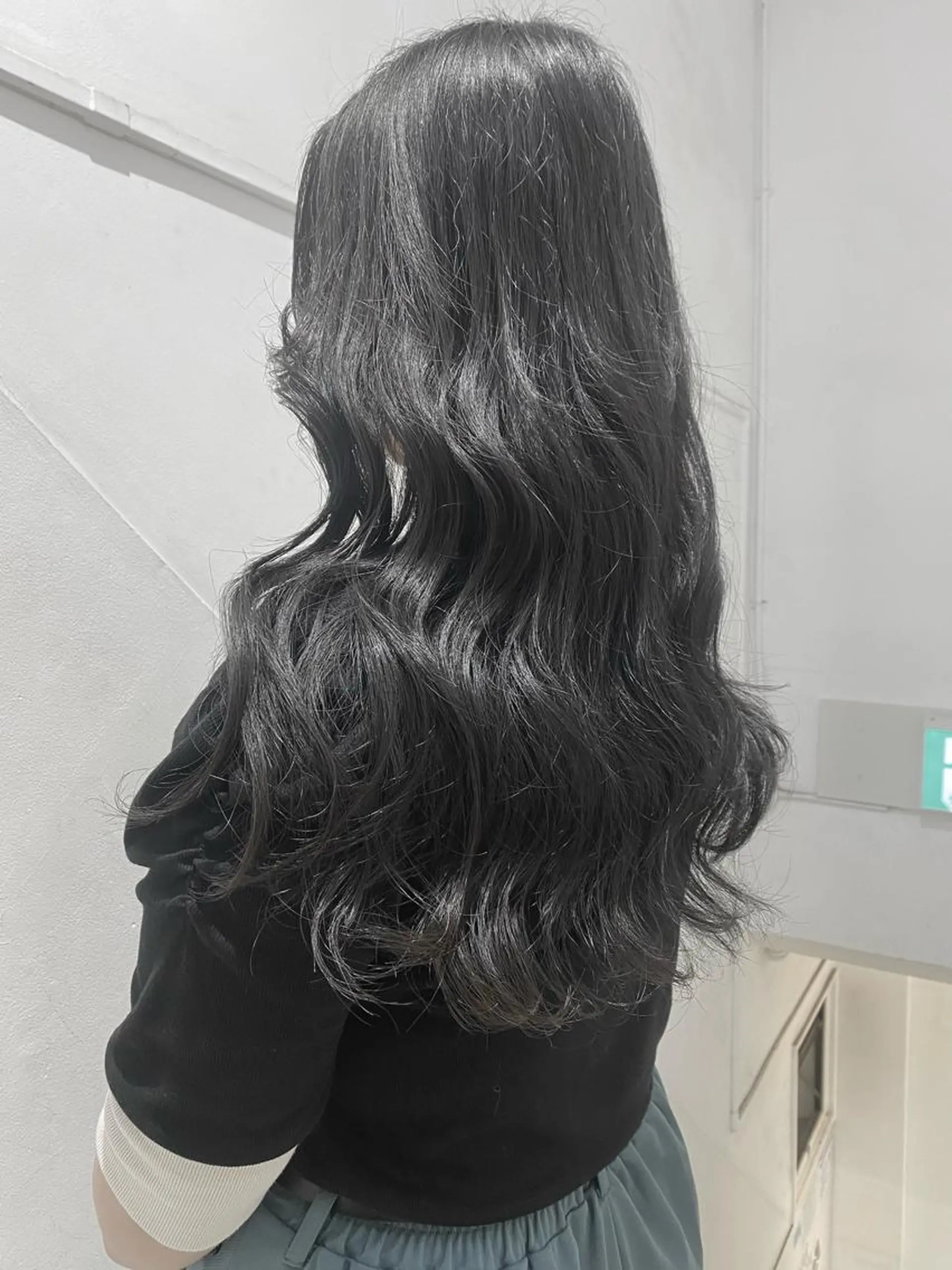 ロング カラー 透明感カラー ✨くびれスタイル✨️ 戸嶋穂乃香のヘアスタイル