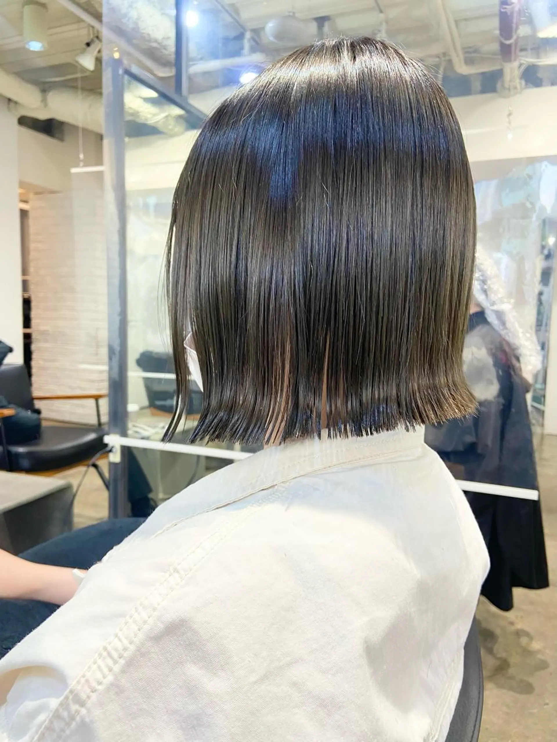 ミディアム カラー 切りっぱなしボブ 透明感カラー ボブ カット ヘアカラー トリートメント 🪽似合わせカラー RENA.🪽🩶のヘアスタイル