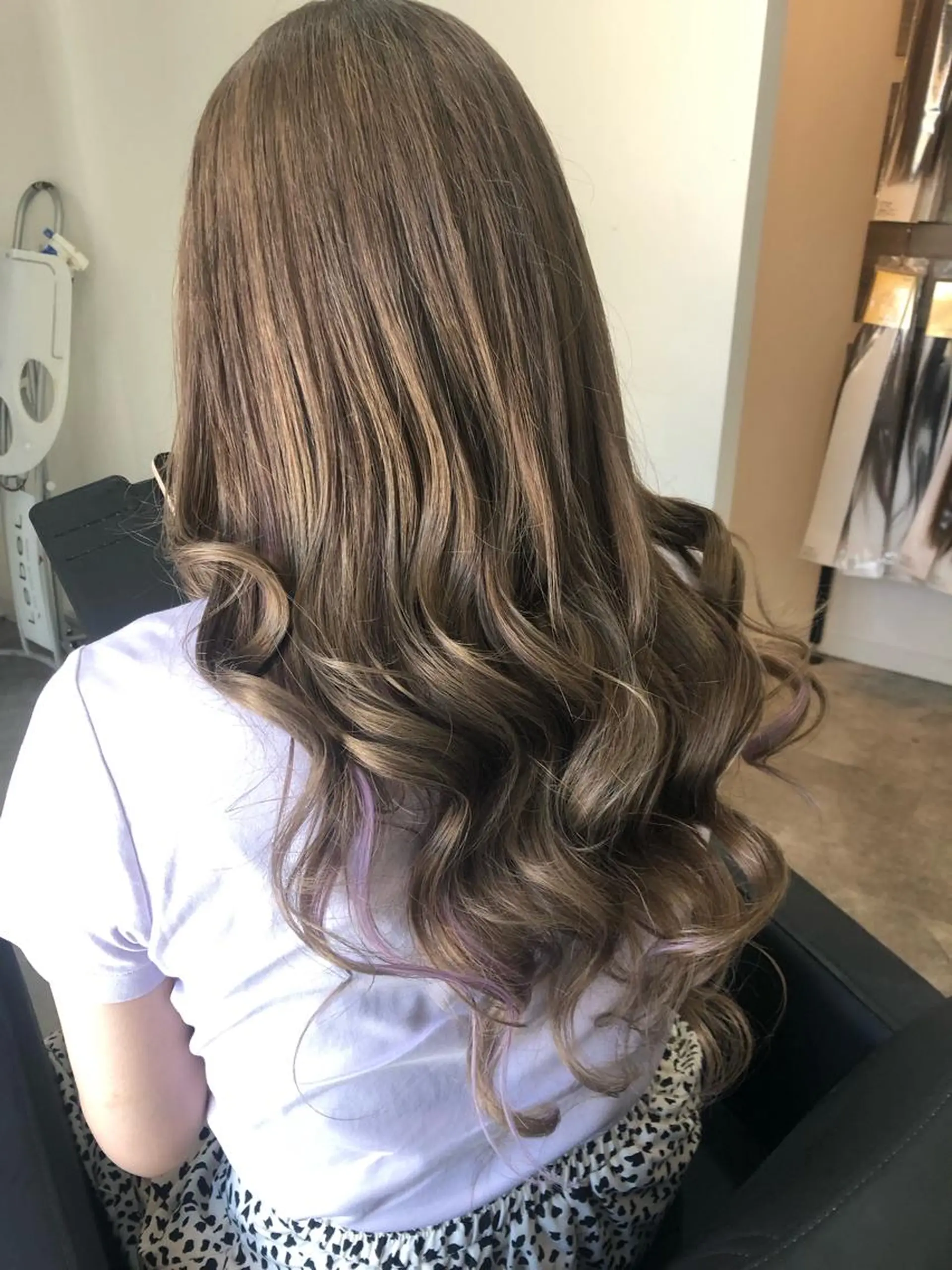 ロング カラー ヘアアレンジ ベージュカラー ハイトーンカラー ハイトーンベージュ ラベンダーカラー エクステ alpha. カラーエクステ下妻のヘアスタイル