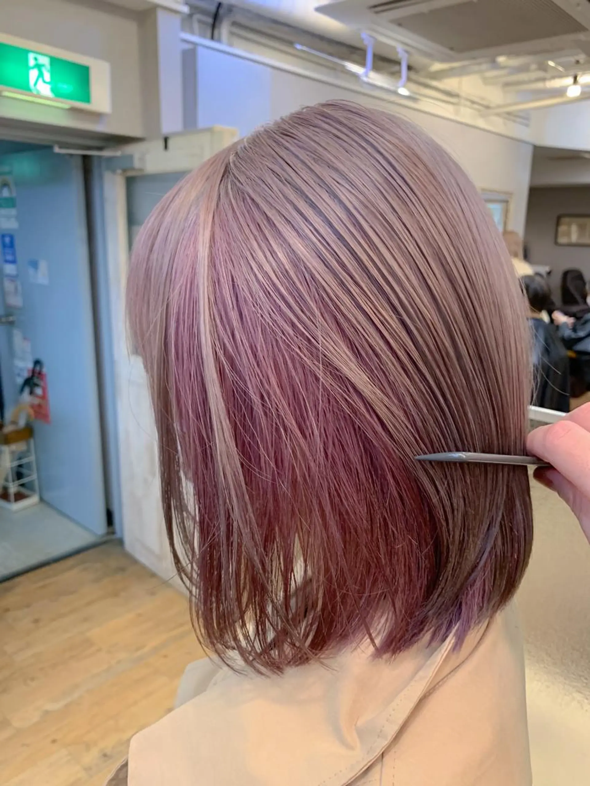 ショート カラー ベージュカラー ラベンダーカラー ラベンダーピンク ピンクカラー カット ヘアカラー 🌈 DAIKI 🌈のヘアスタイル