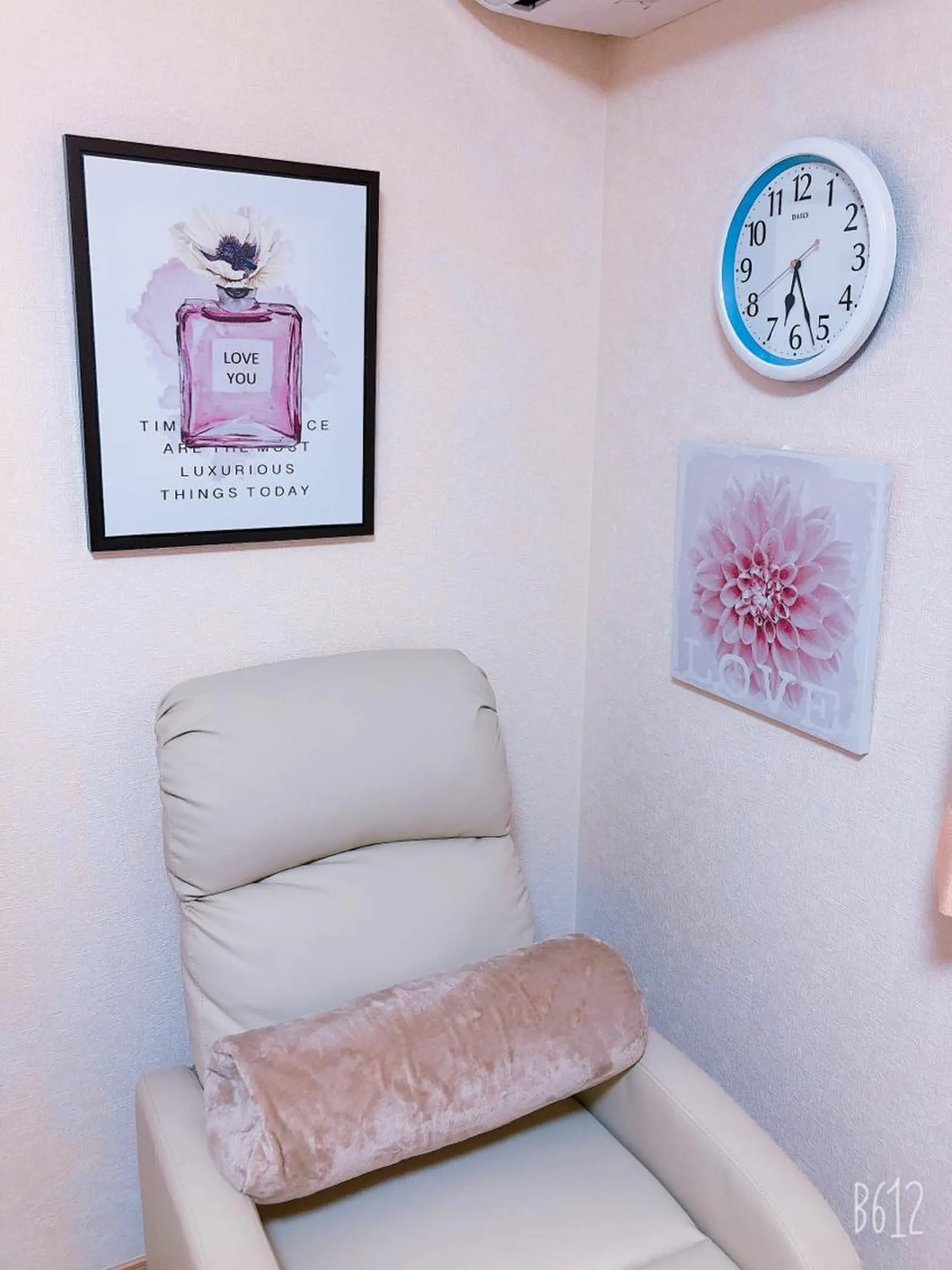 ネイル フットネイル Bella  totalbeauty所属・Bella 齋藤理奈のネイルデザイン