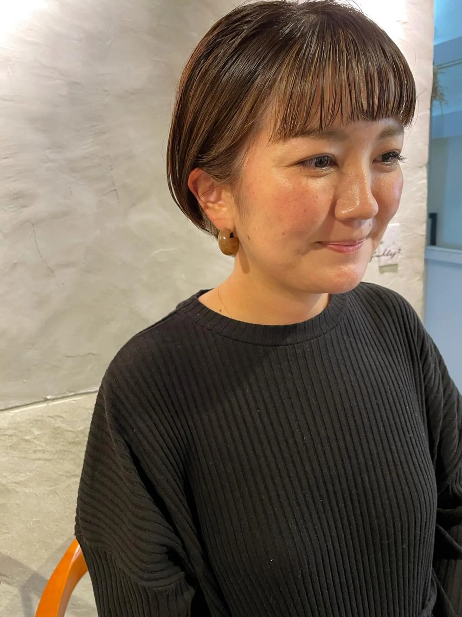 ショート ハイライト カット ヘアカラー トリートメント さの あやねのヘアスタイル