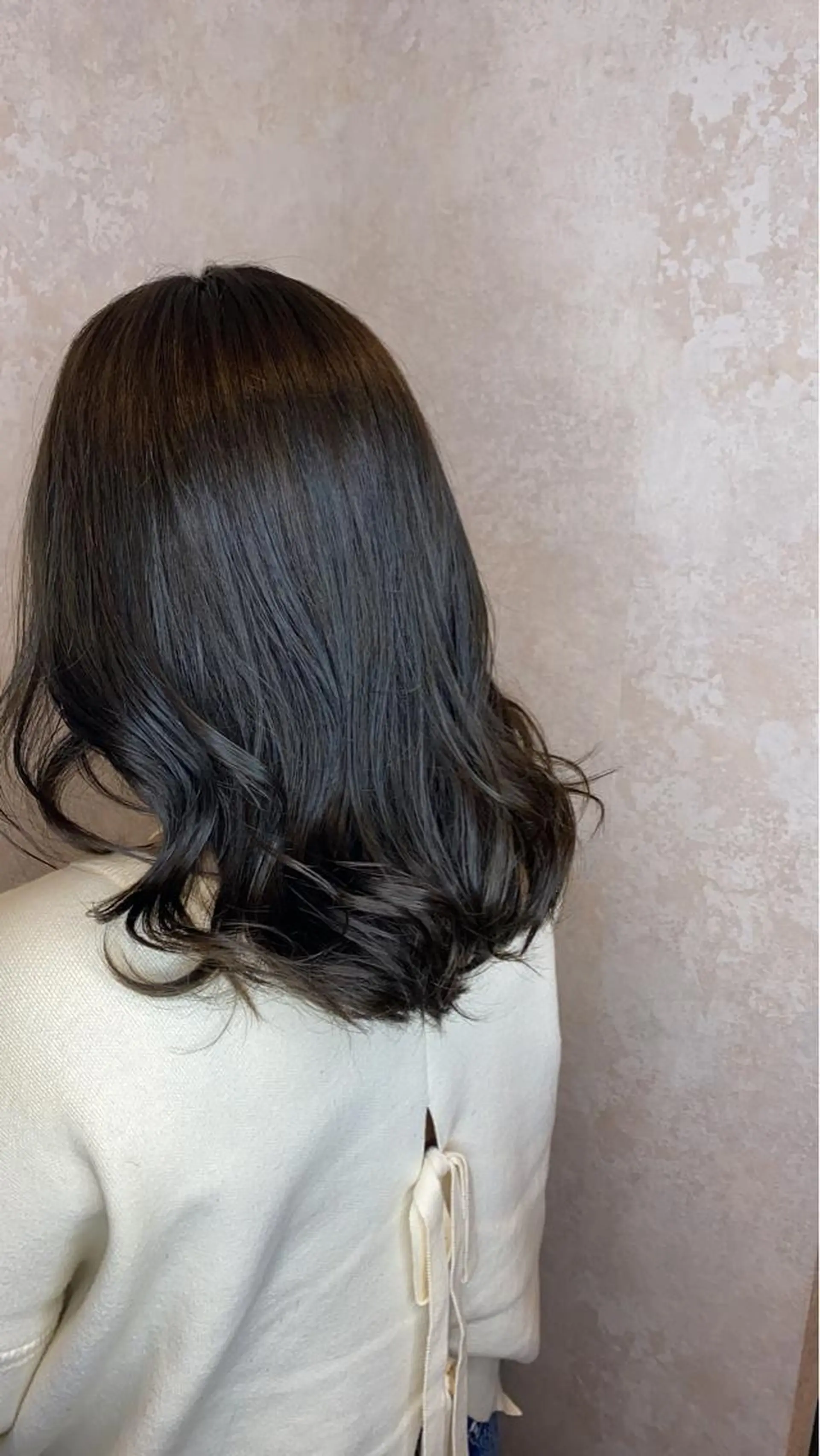 セミロング カラー アッシュ ベージュカラー 黒髪 ブリーチ ケアブリーチ CIEL天六店 三上春のヘアスタイル