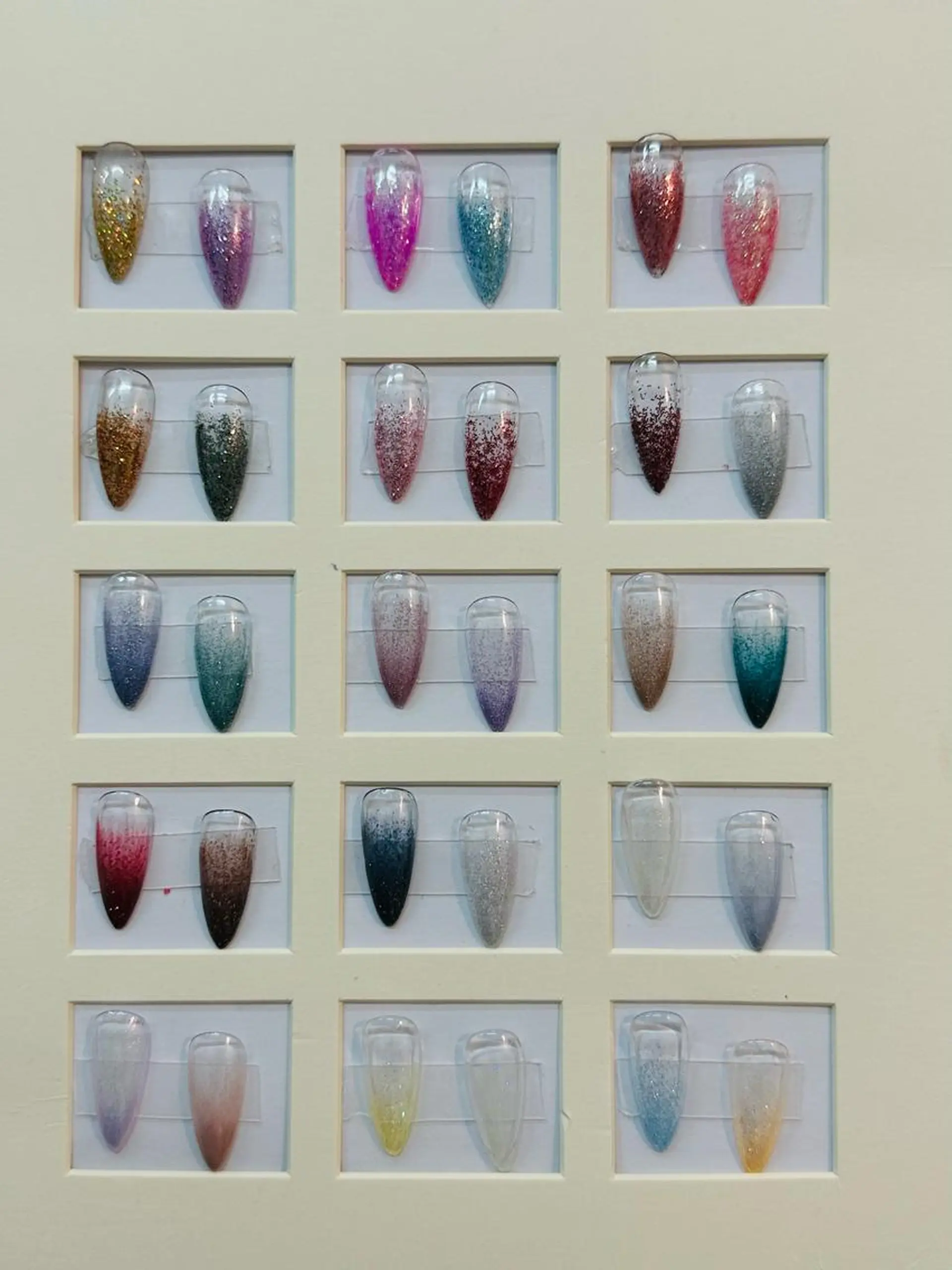 ネイル ハンドネイル WiWi Nail Salonのネイルデザイン