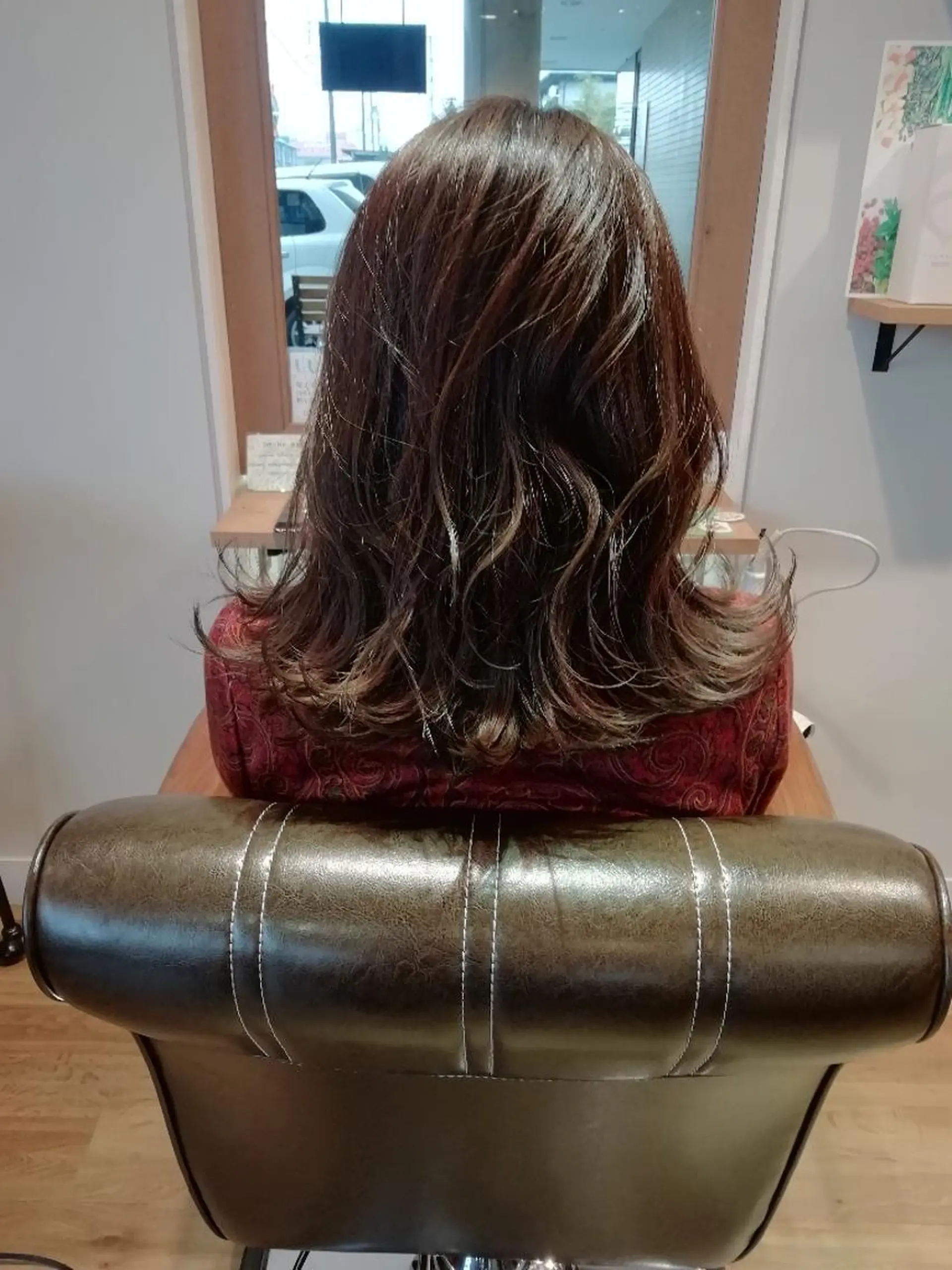 カラー アッシュ ベージュカラー 堀 望美のヘアスタイル