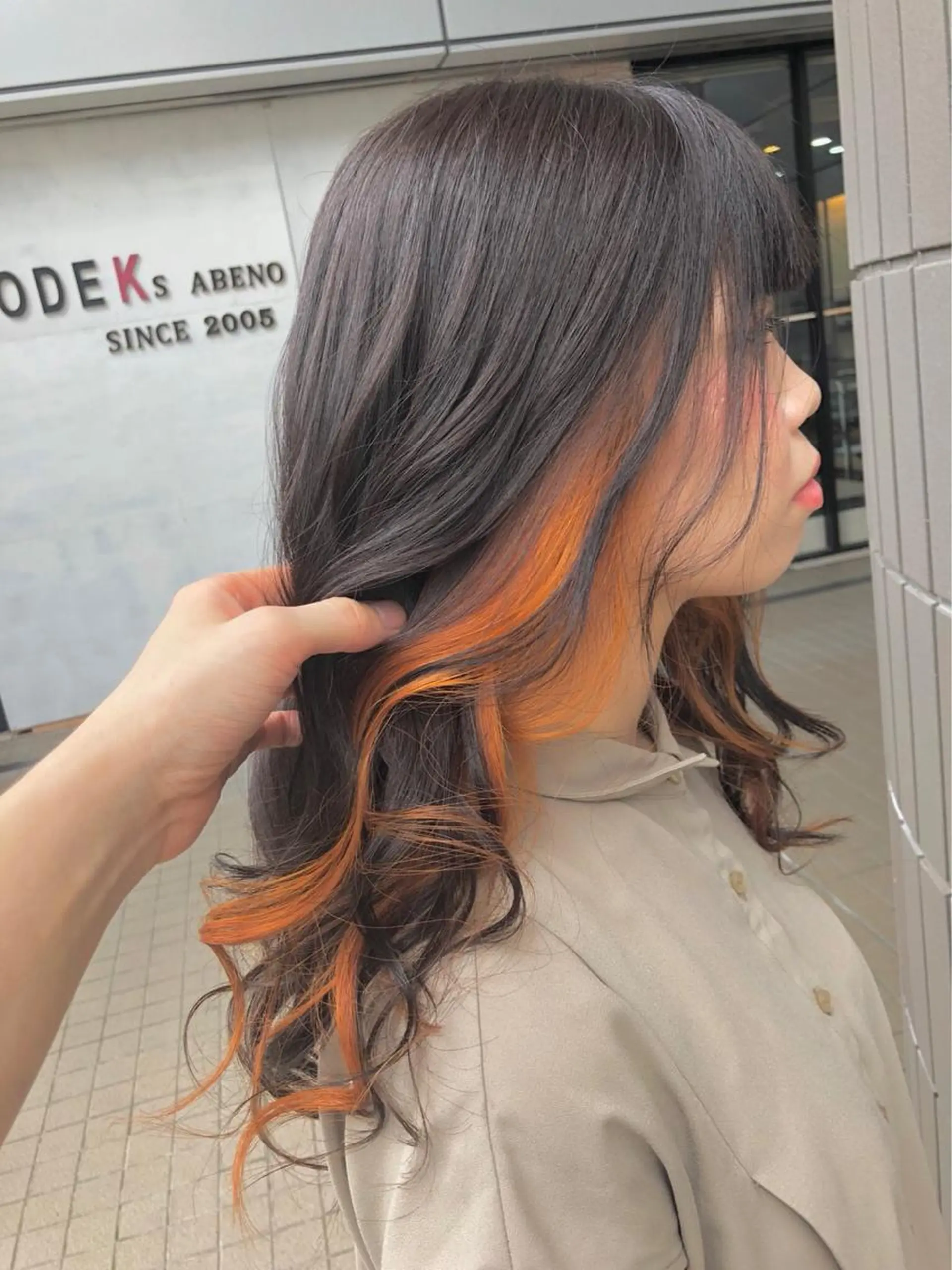 ロング カラー ヘアアレンジ オレンジ ❣️モードケイズ塚口 和田一将のヘアスタイル