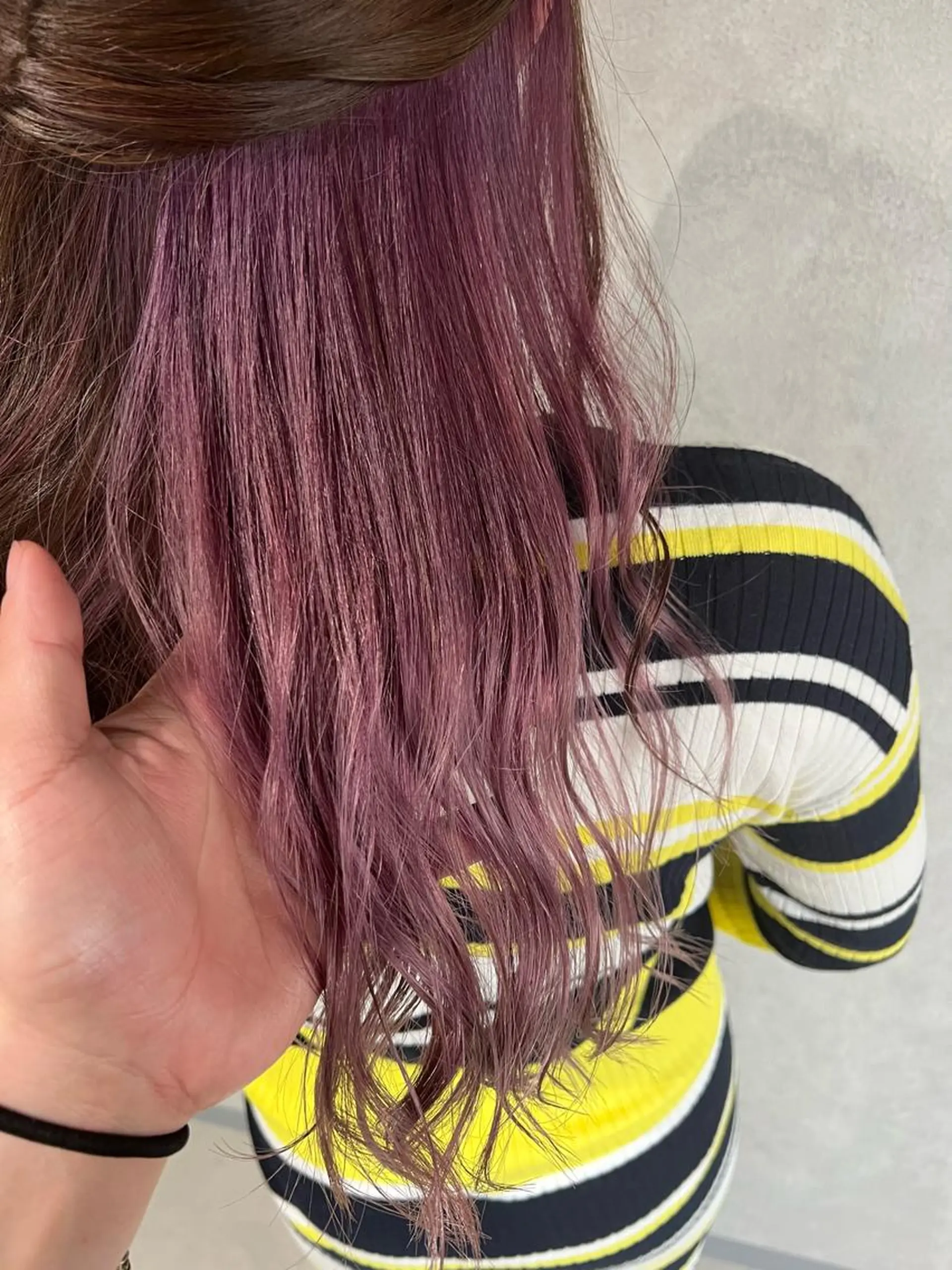 ミディアム カラー ピンクカラー パープルカラー mimiiy梅田 中崎町ハイトーンのヘアスタイル