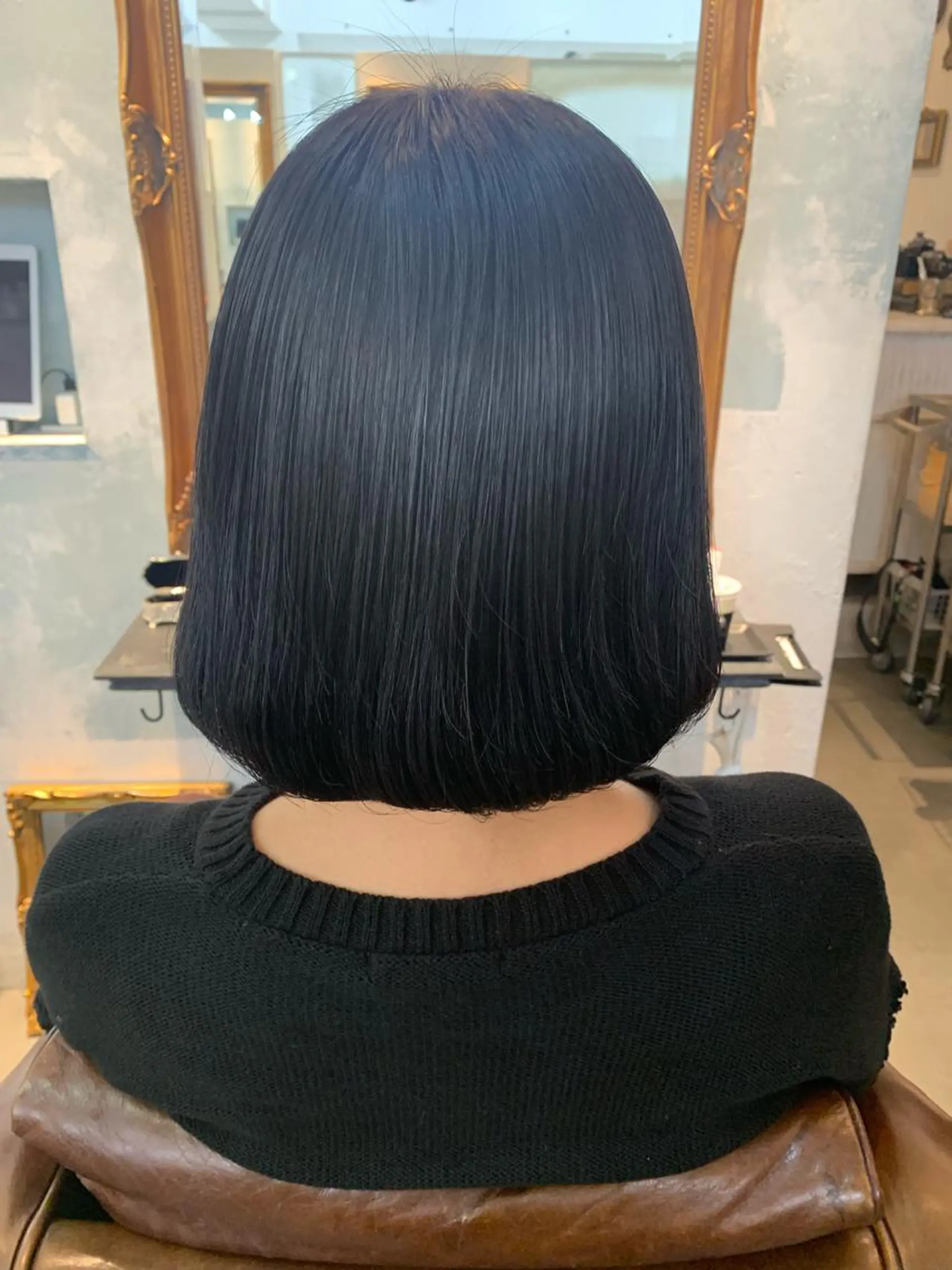 ミディアム カラー ブリーチ ネイビーカラー カット ヘアカラー トリートメント 🍑艶髪✖️暖色系 ✨momoka🍑のヘアスタイル