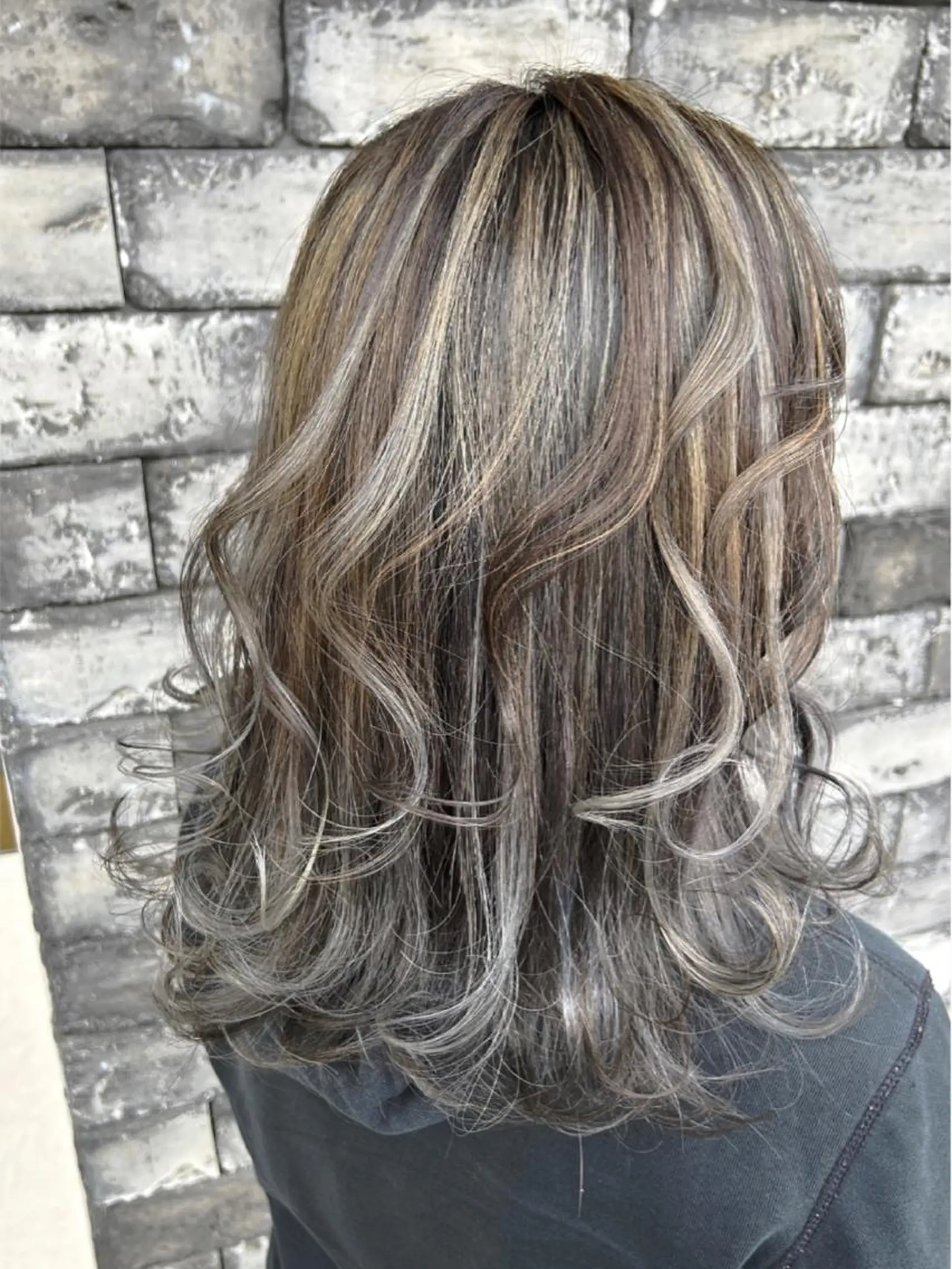 セミロング カラー ハイライトカラー ハイライト ヘアカラー トリートメント ヘアセット ❤️千葉県代表❤️ 店長❤️柿本翔一朗のヘアスタイル