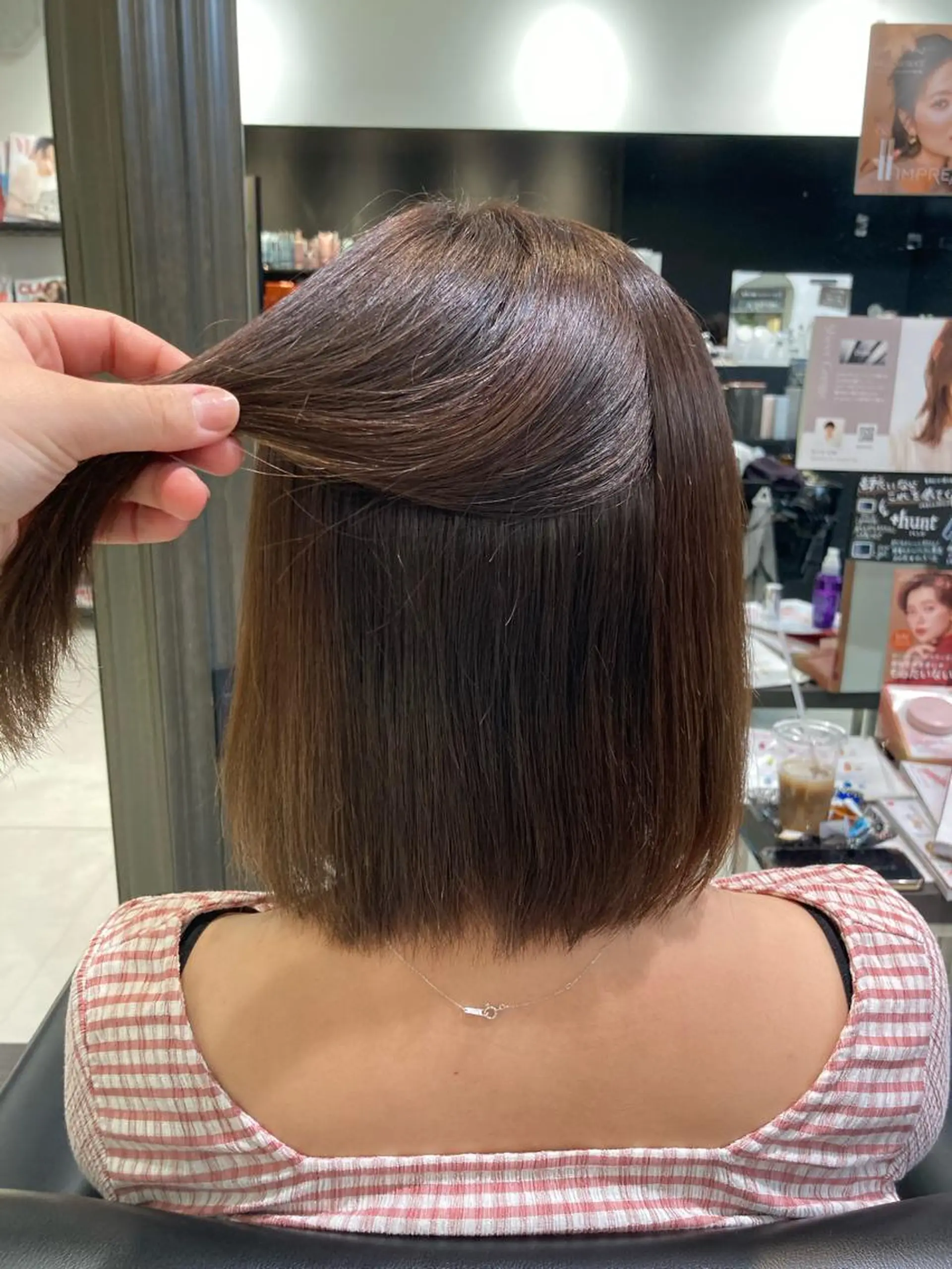 ミディアム 縮毛矯正 透明感カラー 板橋　島村美咲のヘアスタイル