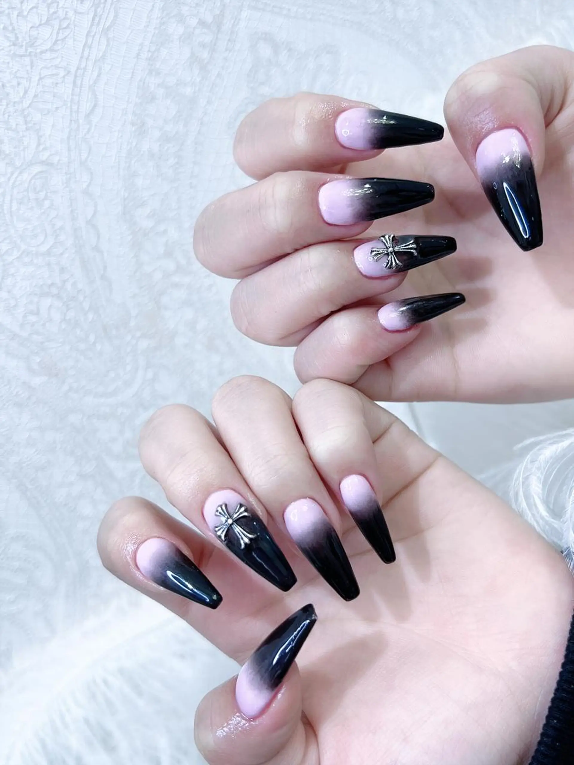 ネイル グラデーション Ubuntu🎀 ネイルサロン✨のネイルデザイン