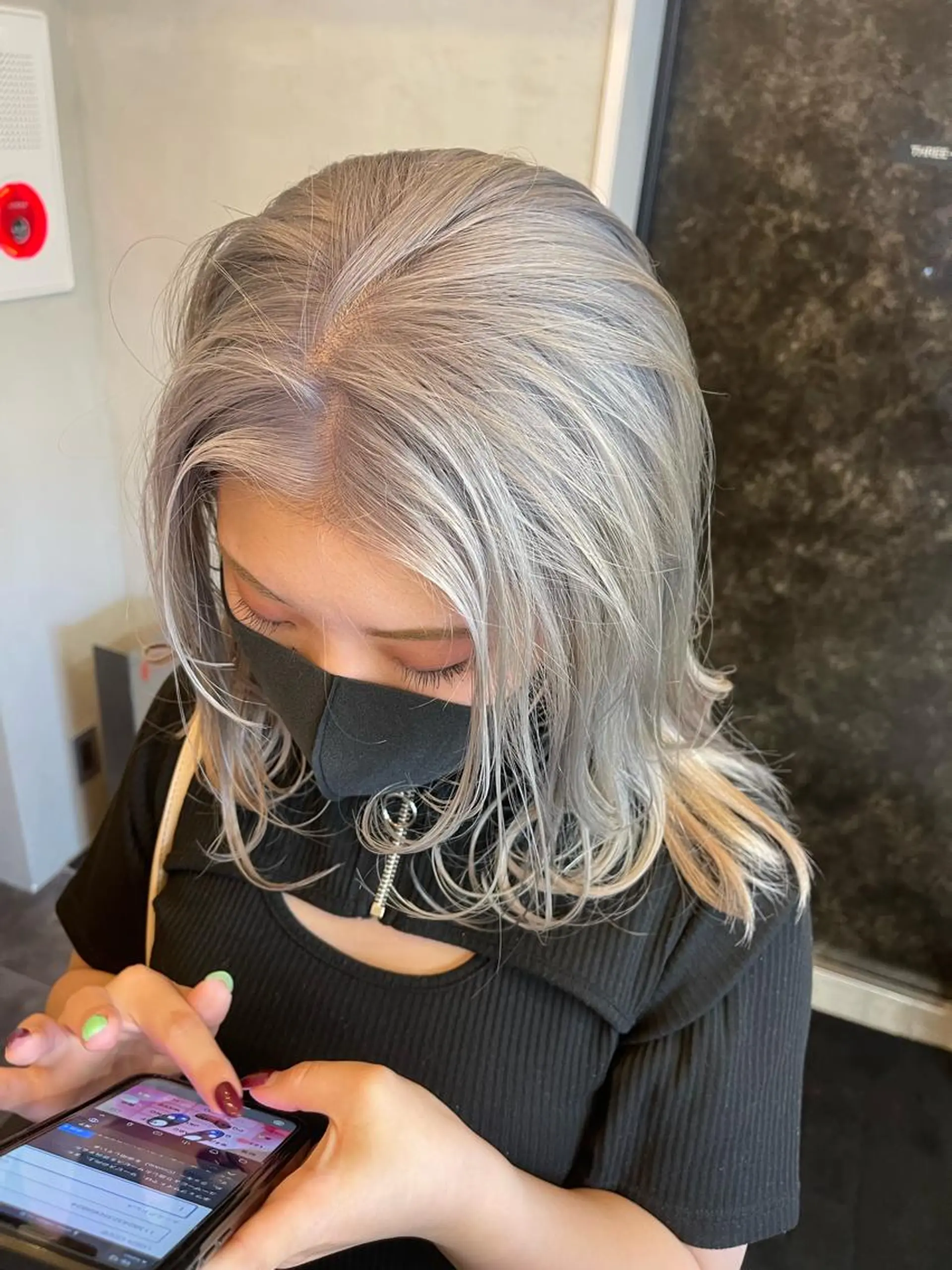 ミディアム カラー シルバー ホワイトシルバー ダブルカラー /まつ毛パーマ🎀のヘアスタイル