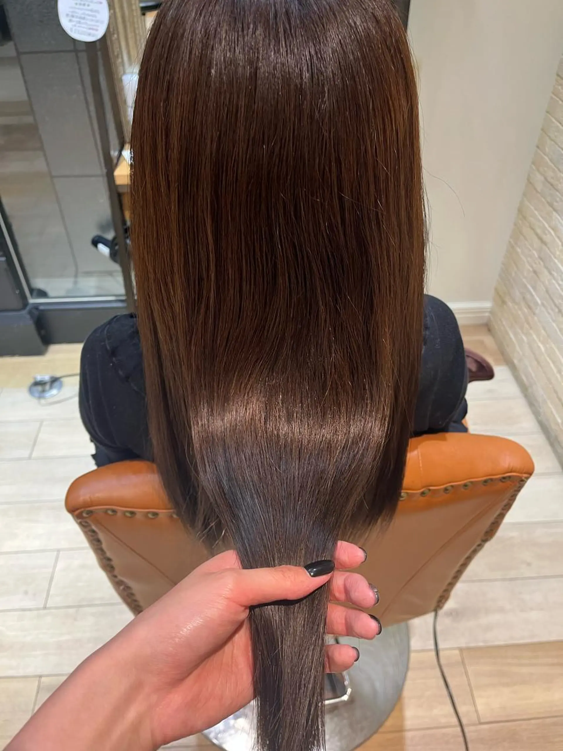 カラー KOKORO 中村 朱里のヘアスタイル